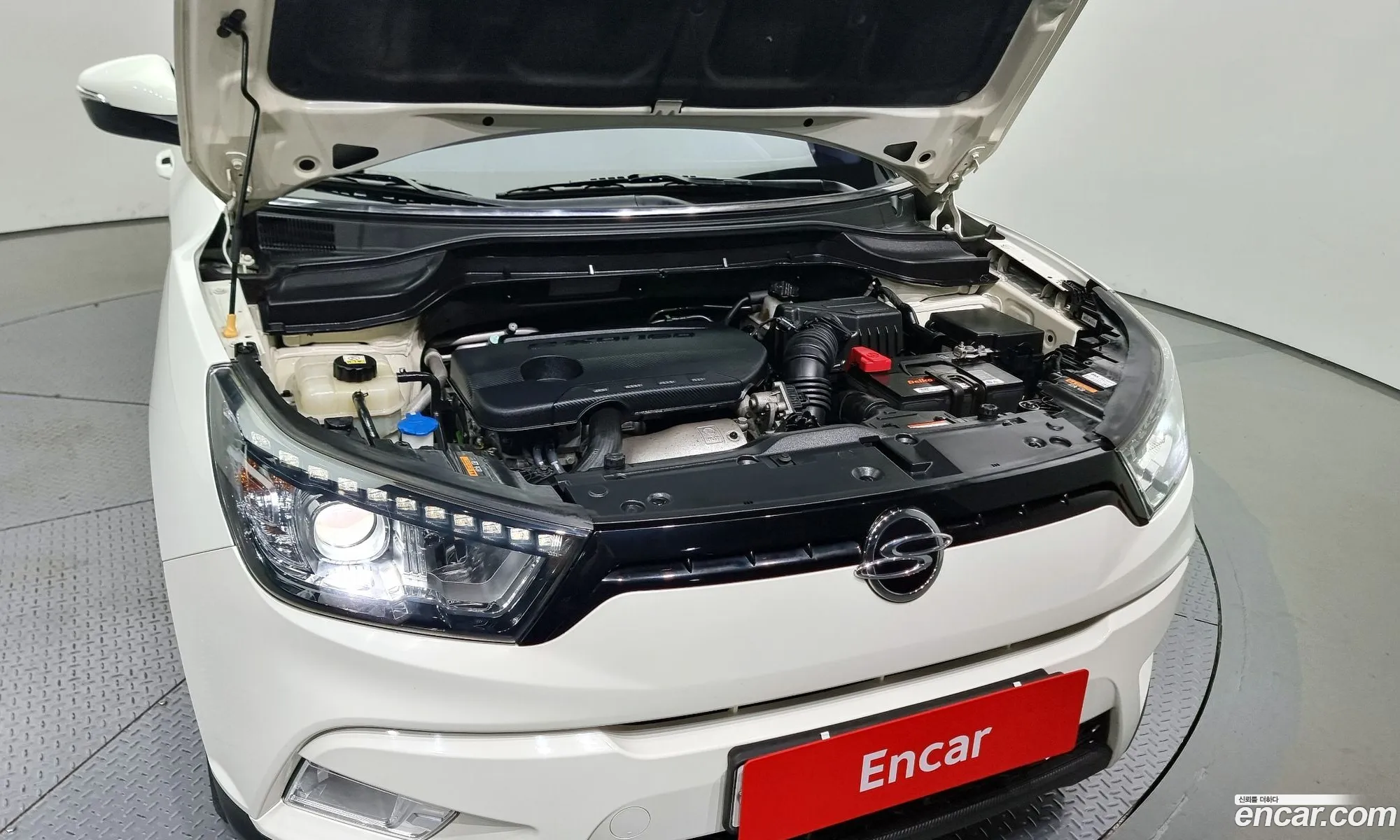 Kg Mobility Ssangyong Tivoli Diesel Lx 2Wd - фотография 7389467