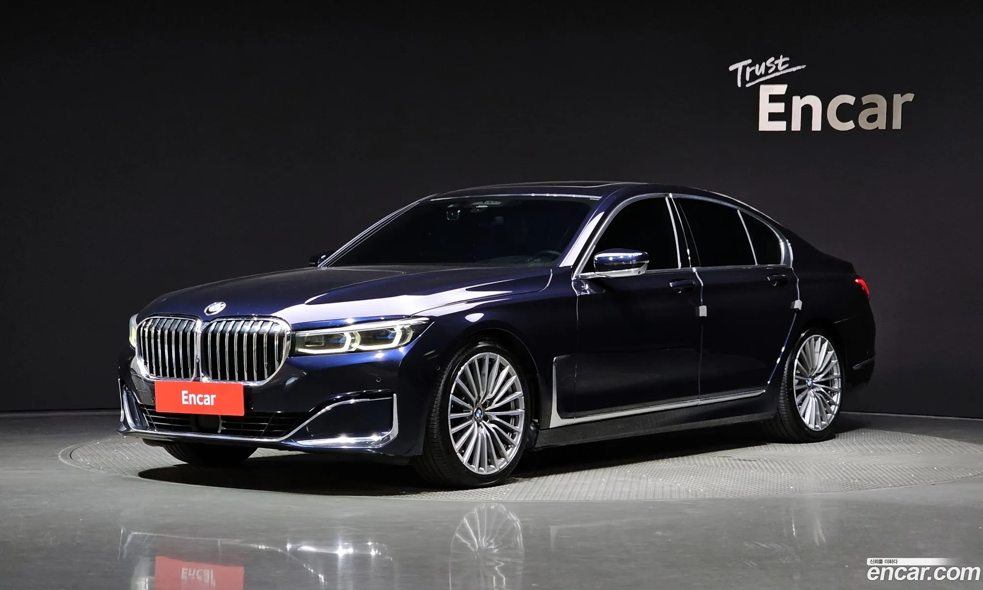 BMW 7 Series G11 740D xDrive Design Pure Excellence - фотография 7446172