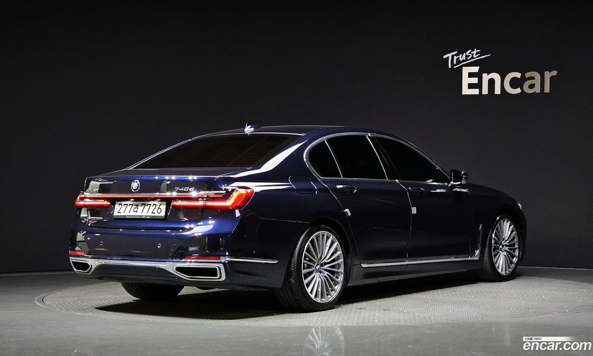 BMW 7 Series G11 740D xDrive Design Pure Excellence - фотография 7446173