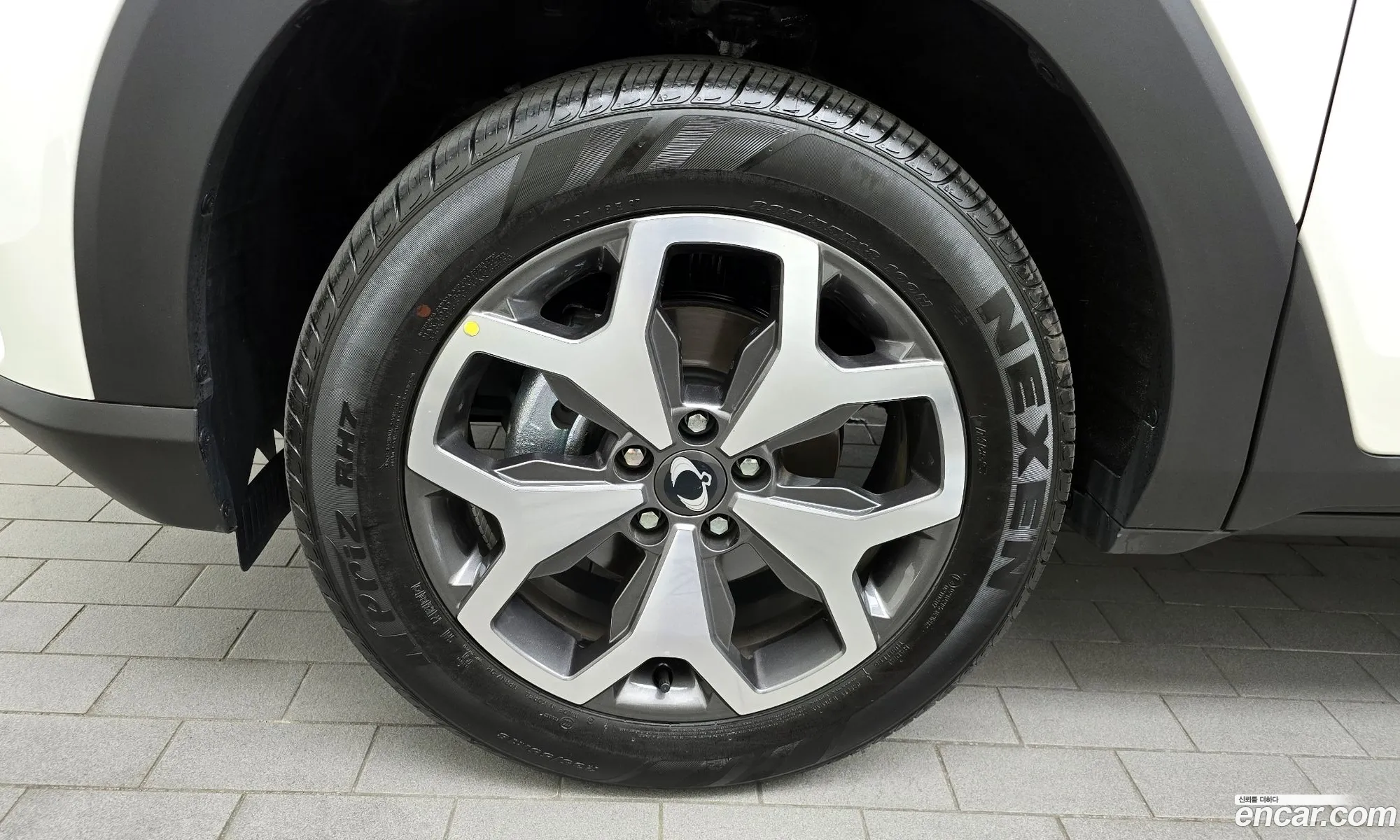 Kg Mobility Ssangyong Torres Gasoline 15 2Wd T7 - фотография 7918031