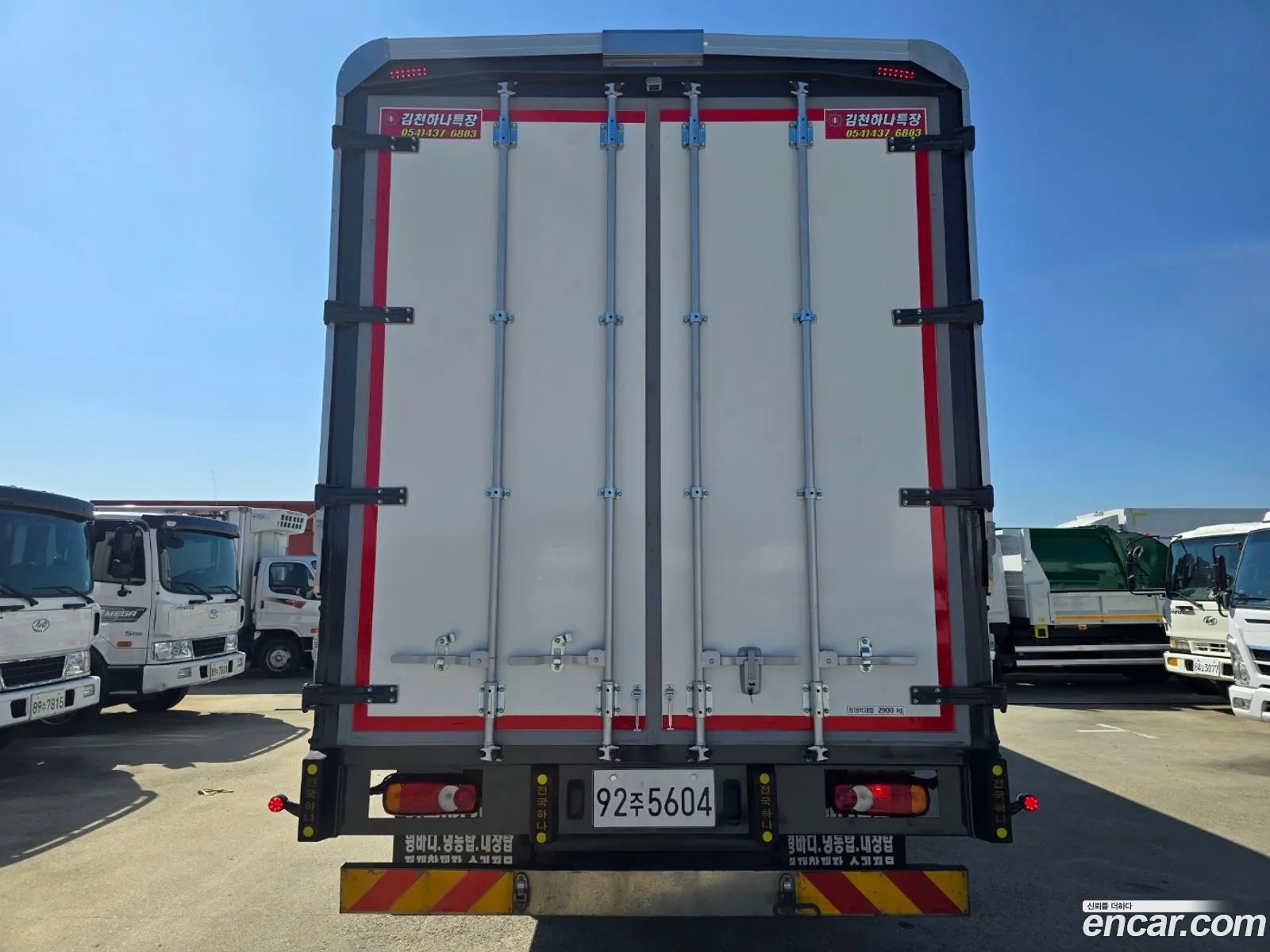 Volvo Cargo Truck Wing Body 45 Ton 4X2 - фотография 6533670