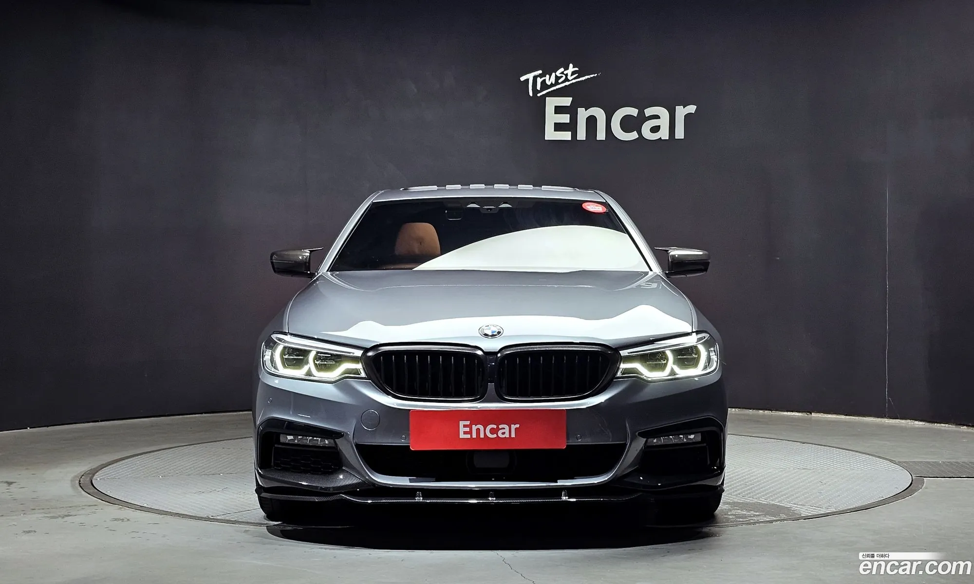 BMW 5 Series G30 530E M Sports - фотография 7166893