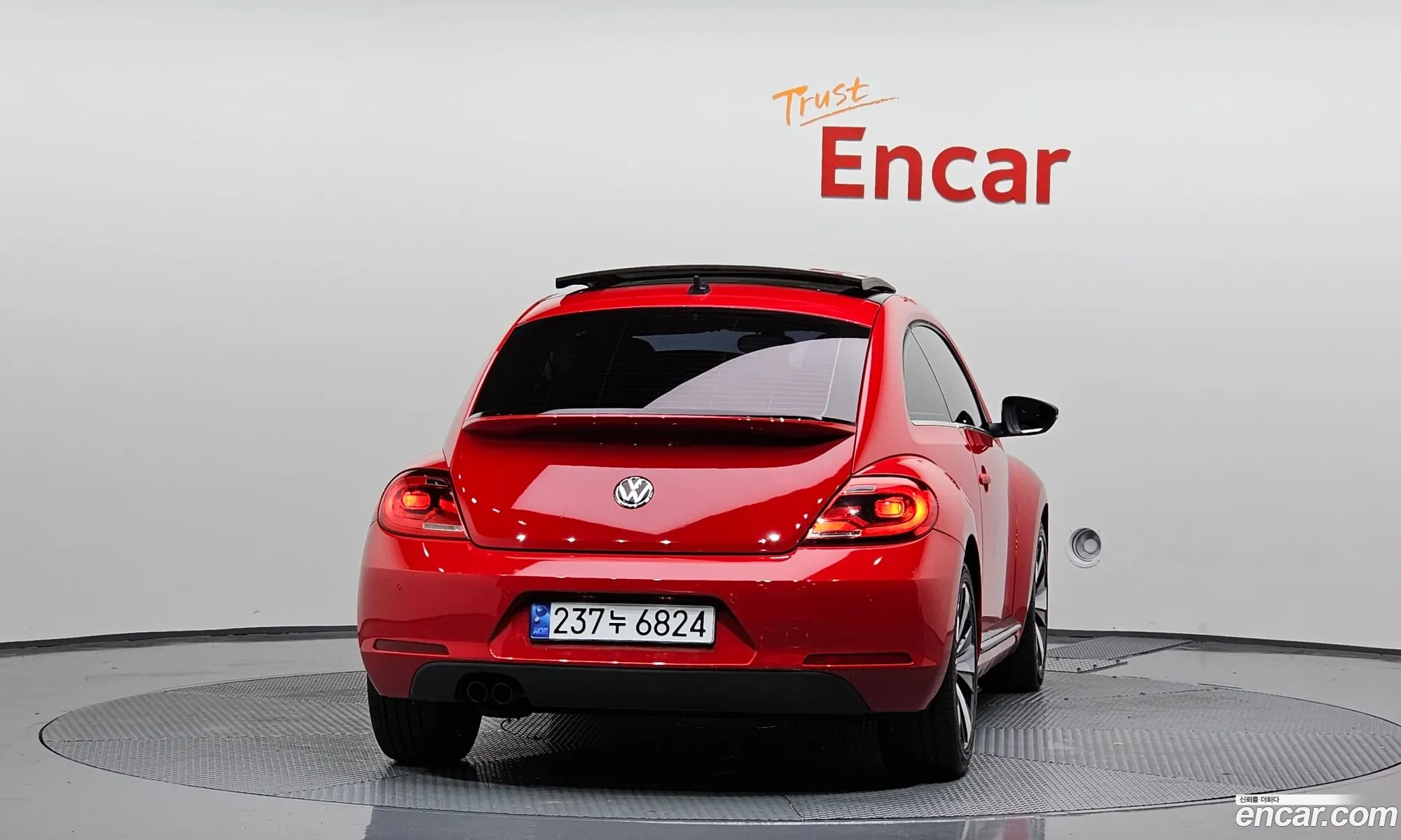 Volkswagen The Beetle 20 Tdi Premium 3Rd Generation - фотография 8077636