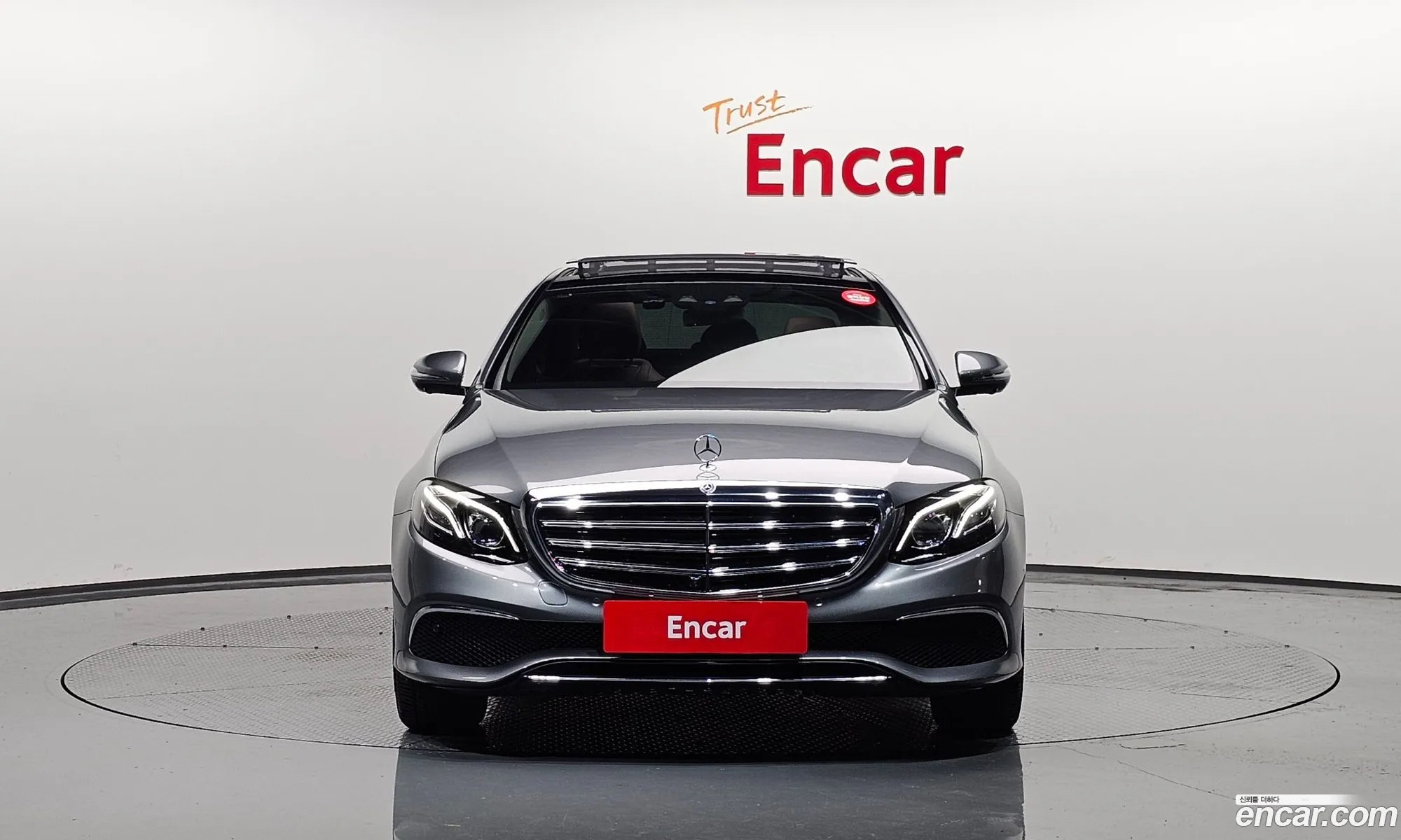 Mercedes E-Class W213 E300 Exclusive - фотография 19501087