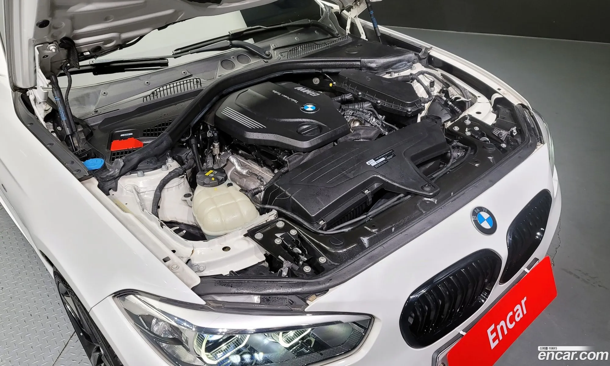 BMW 1 Series F20 118D M Sports Shadow 5-Door - фотография 18520121