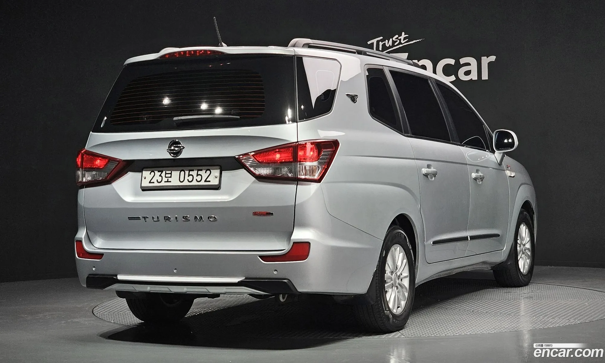 Kg Mobility Ssangyong Korando Turismo 4Wd Tx 9-Seater - фотография 7497468
