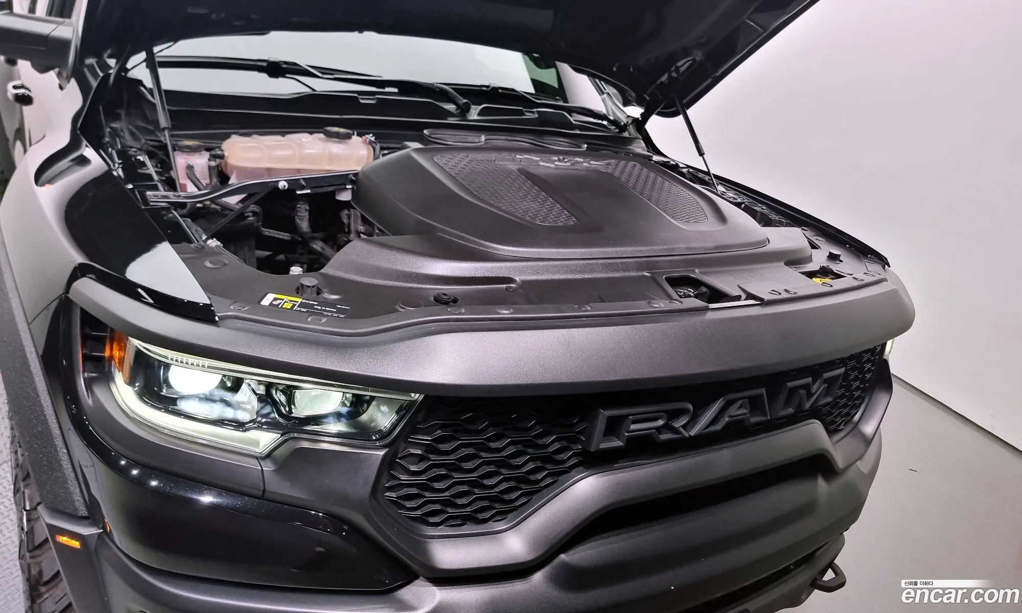 Dodge Ram Pickup 62 - фотография 3543538