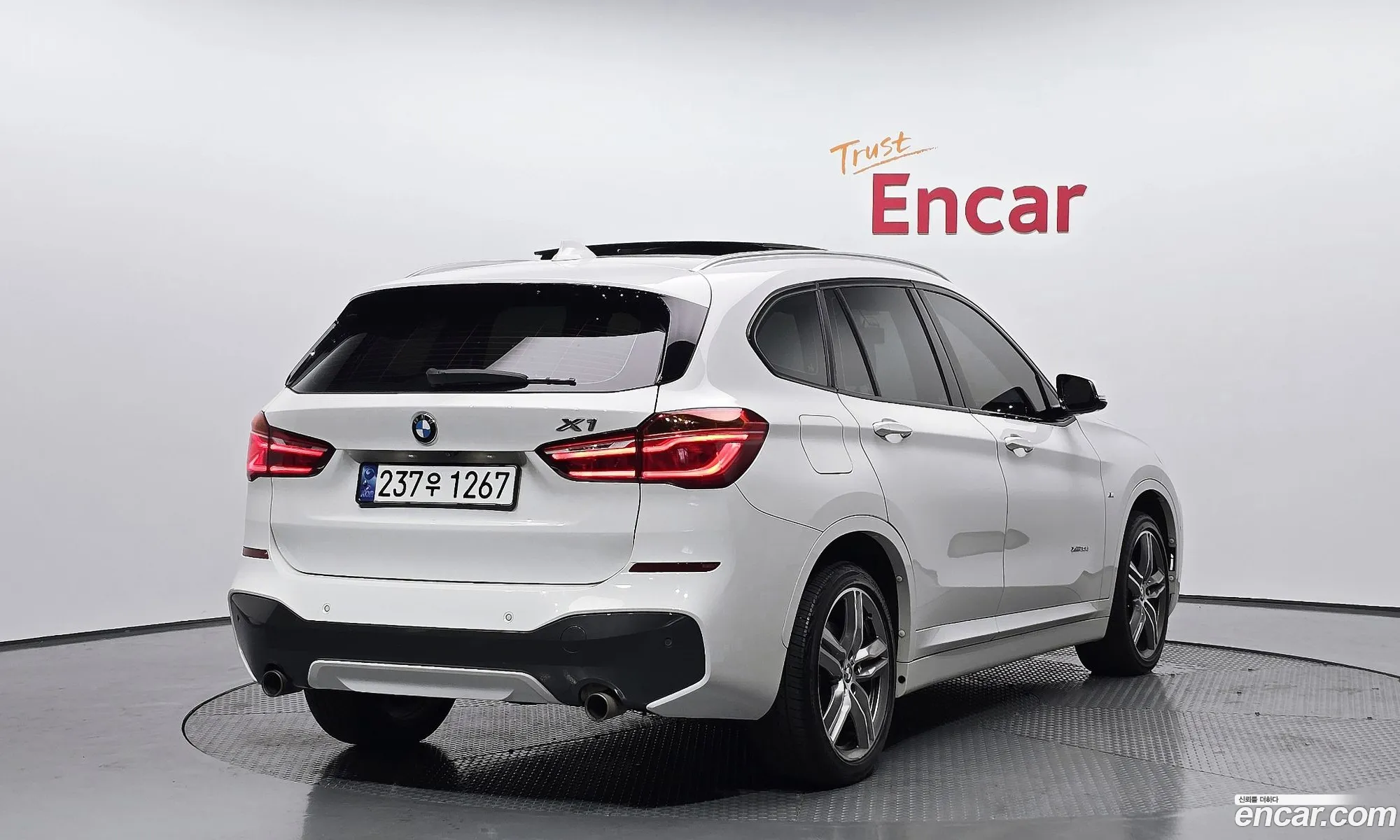 BMW X1 F48 xDrive 20D M Sport - фотография 18578927