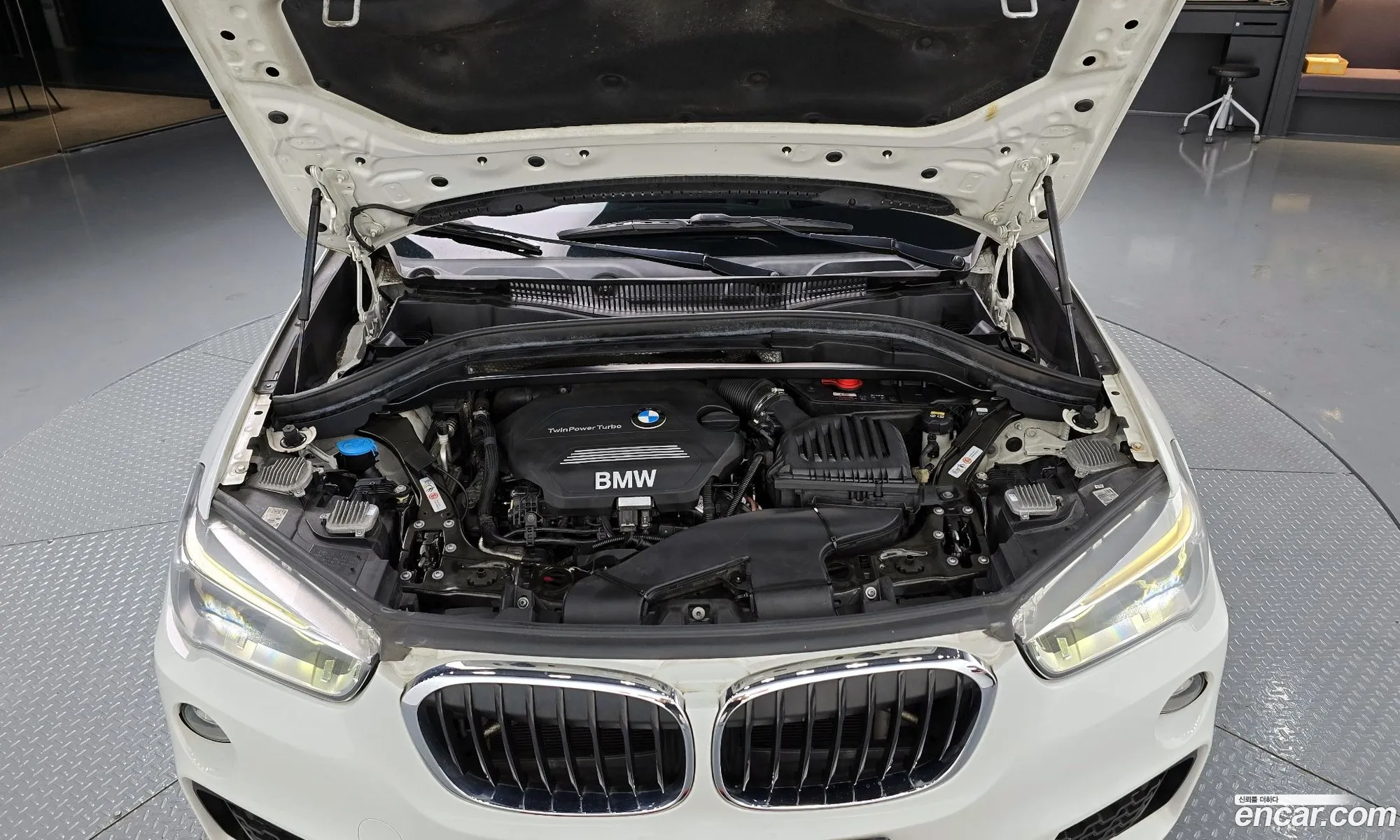BMW X1 F48 xDrive 20D M Sport - фотография 18578931