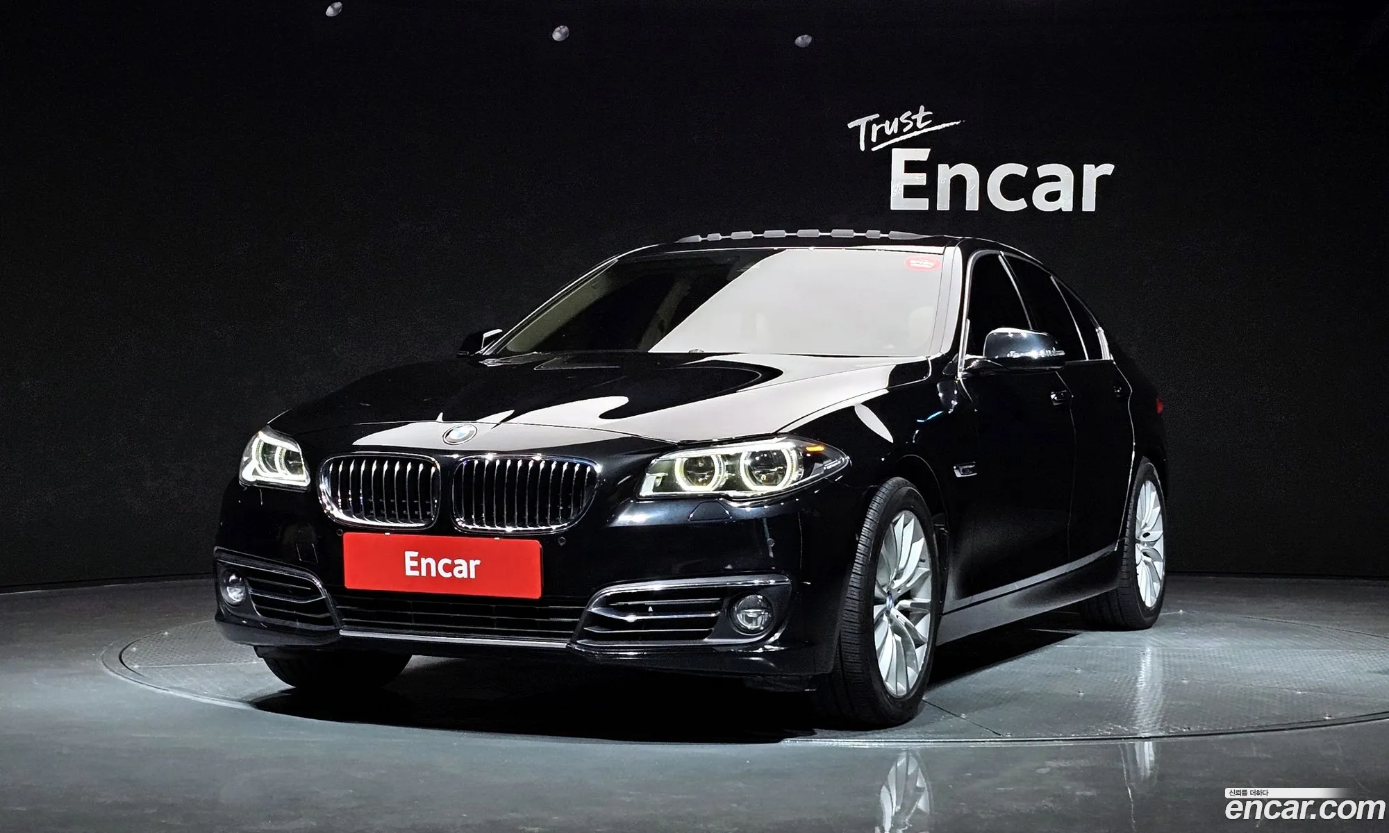 BMW 5 Series F10 528I xDrive Luxury - фотография 18496050