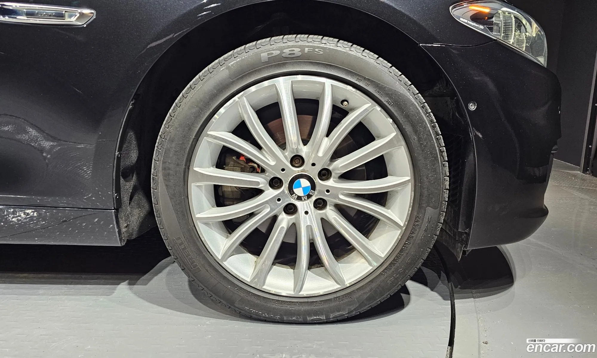 BMW 5 Series F10 528I xDrive Luxury - фотография 18496054