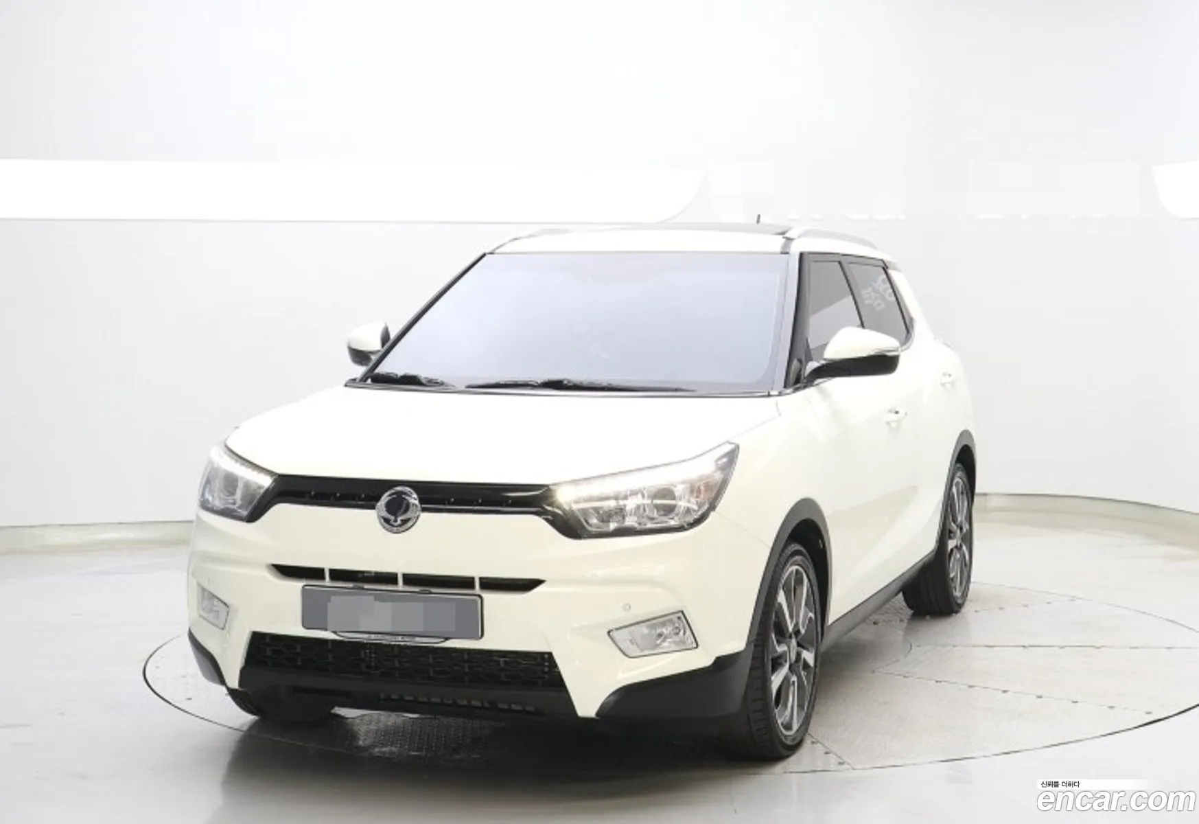 Kg Mobility Ssangyong Tivoli Lx 2Wd Top-Of-The-Line Model - фотография 7926362