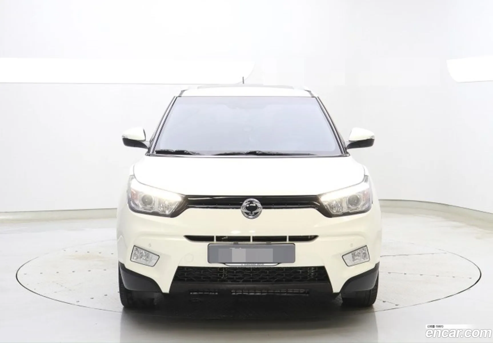 Kg Mobility Ssangyong Tivoli Lx 2Wd Top-Of-The-Line Model - фотография 7926363