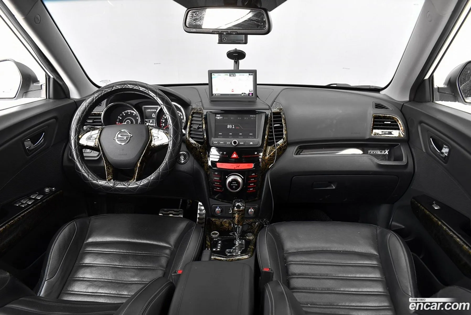 Kg Mobility Ssangyong Tivoli Lx 2Wd Top-Of-The-Line Model - фотография 7926367