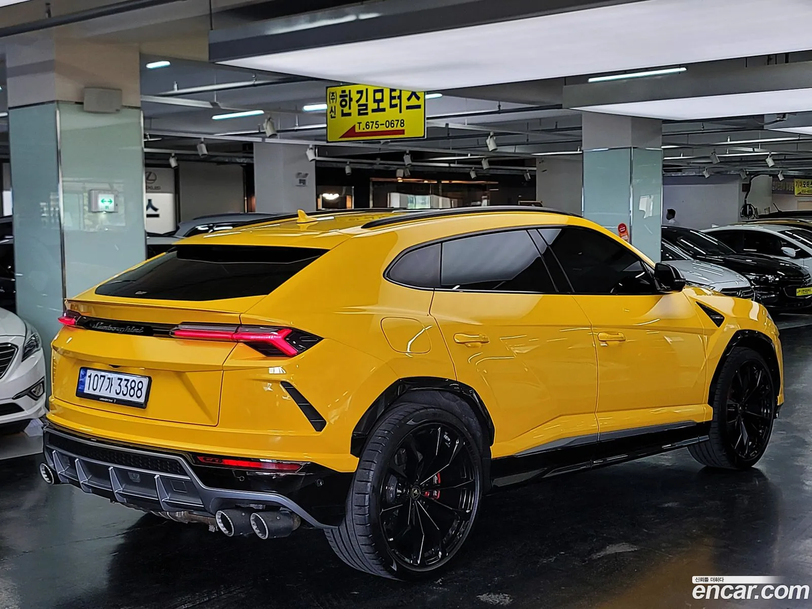 Lamborghini Urus 40 V8 - фотография 3748918
