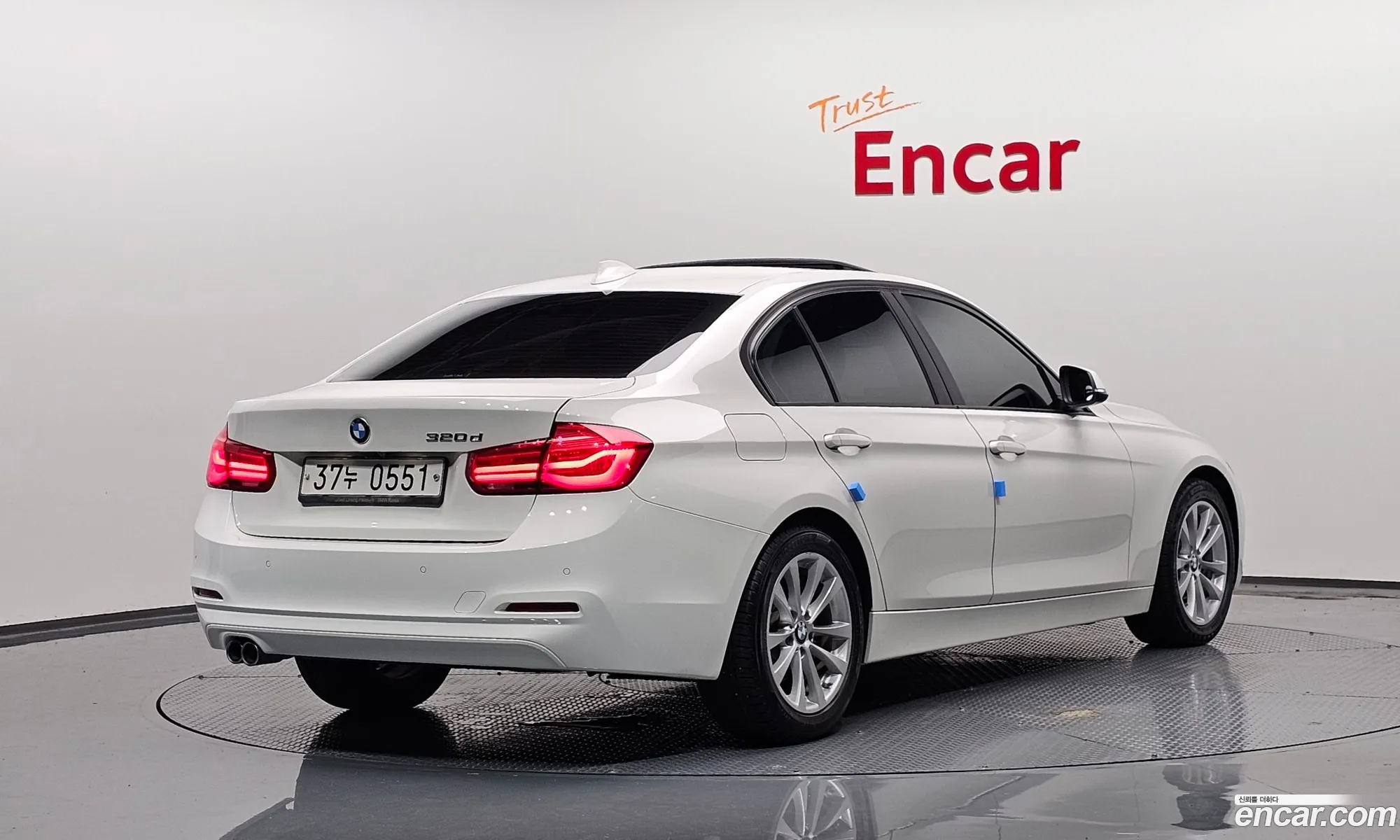 BMW 3 Series F30 320D - фотография 8375370