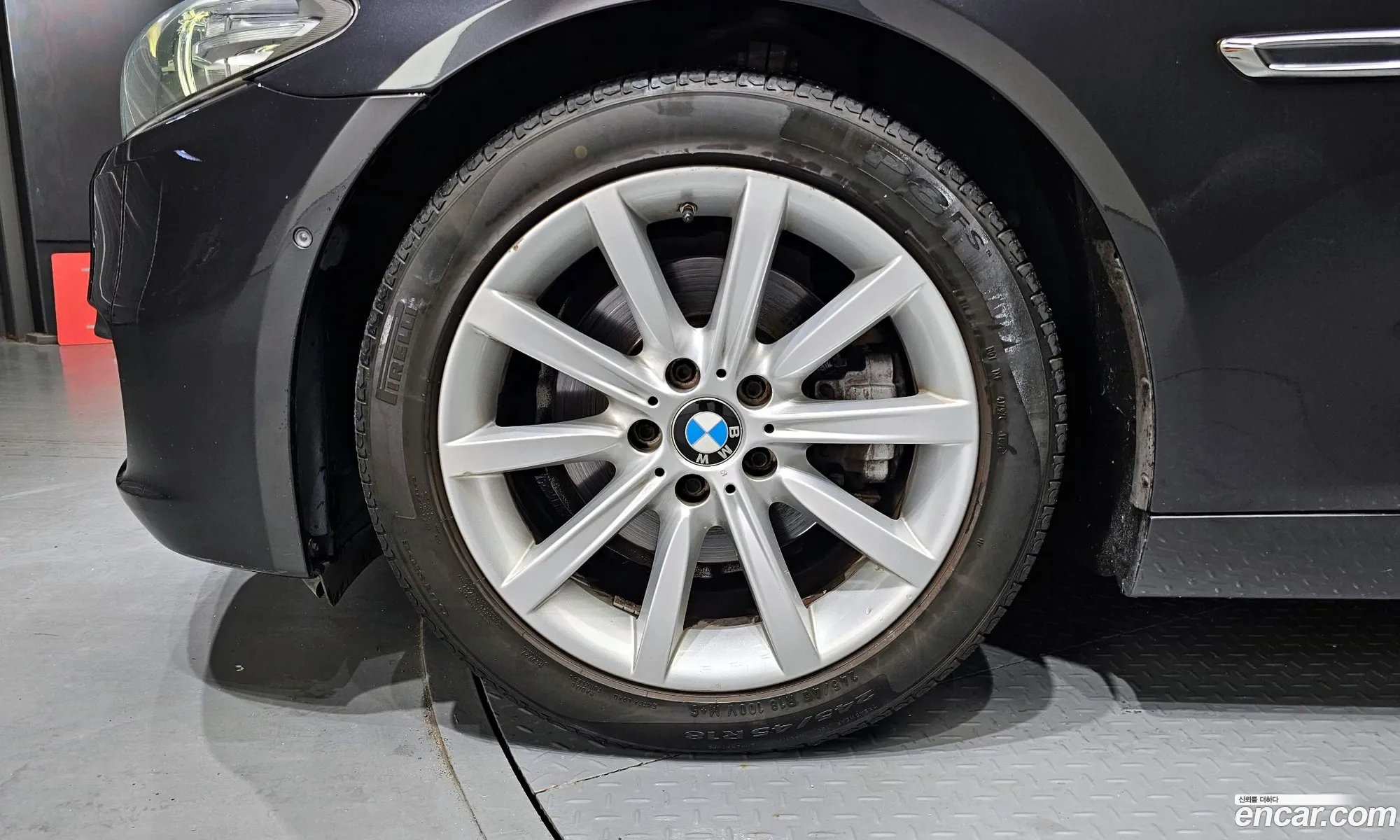 BMW 5 Series F10 528I - фотография 12523341