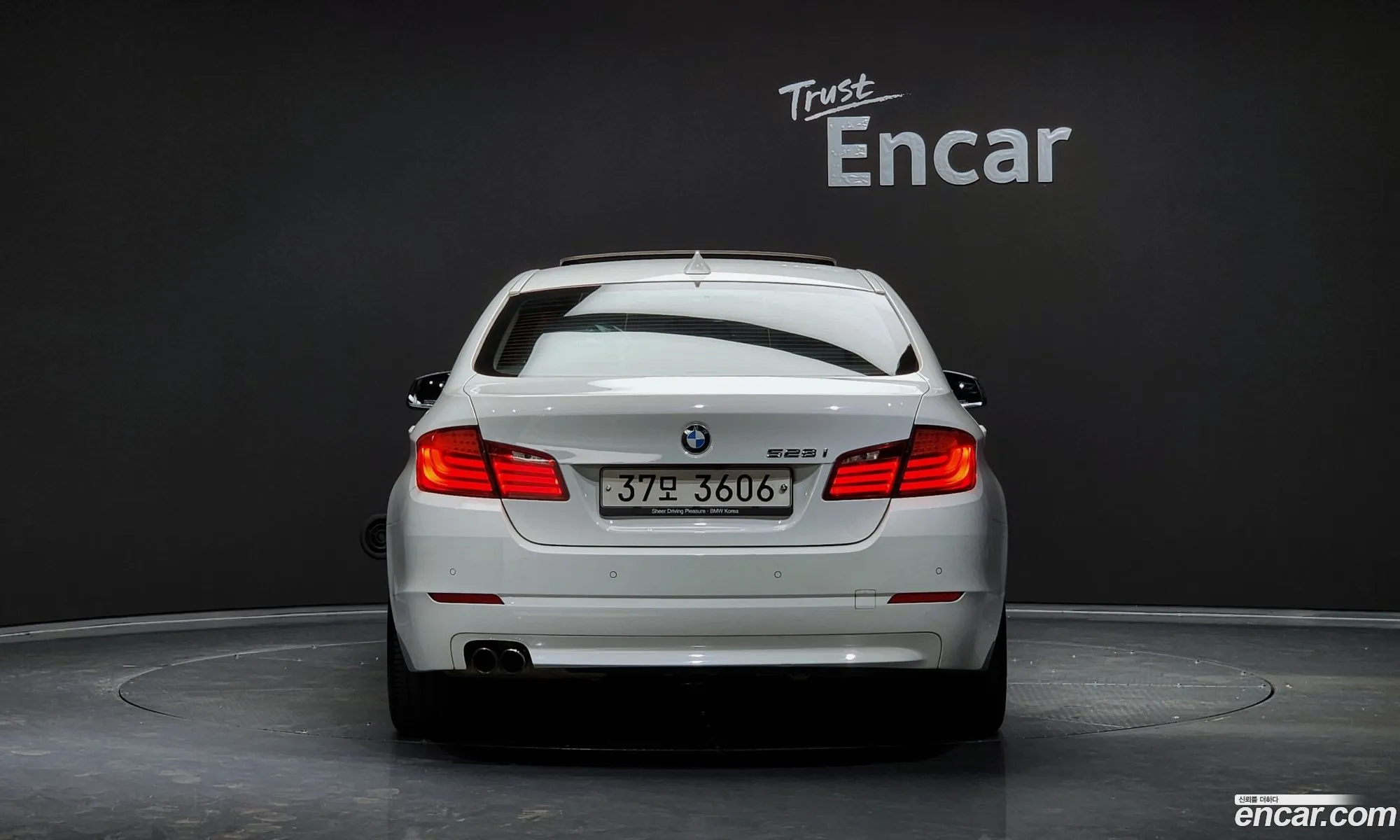 BMW 5 Series F10 528I - фотография 18578917