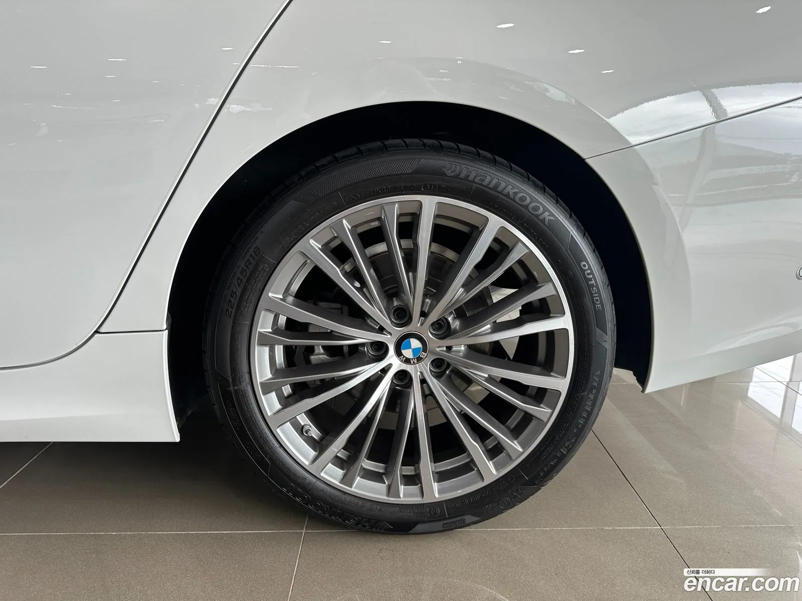 BMW 3 Series G20 320I Touring Luxury - фотография 7032006