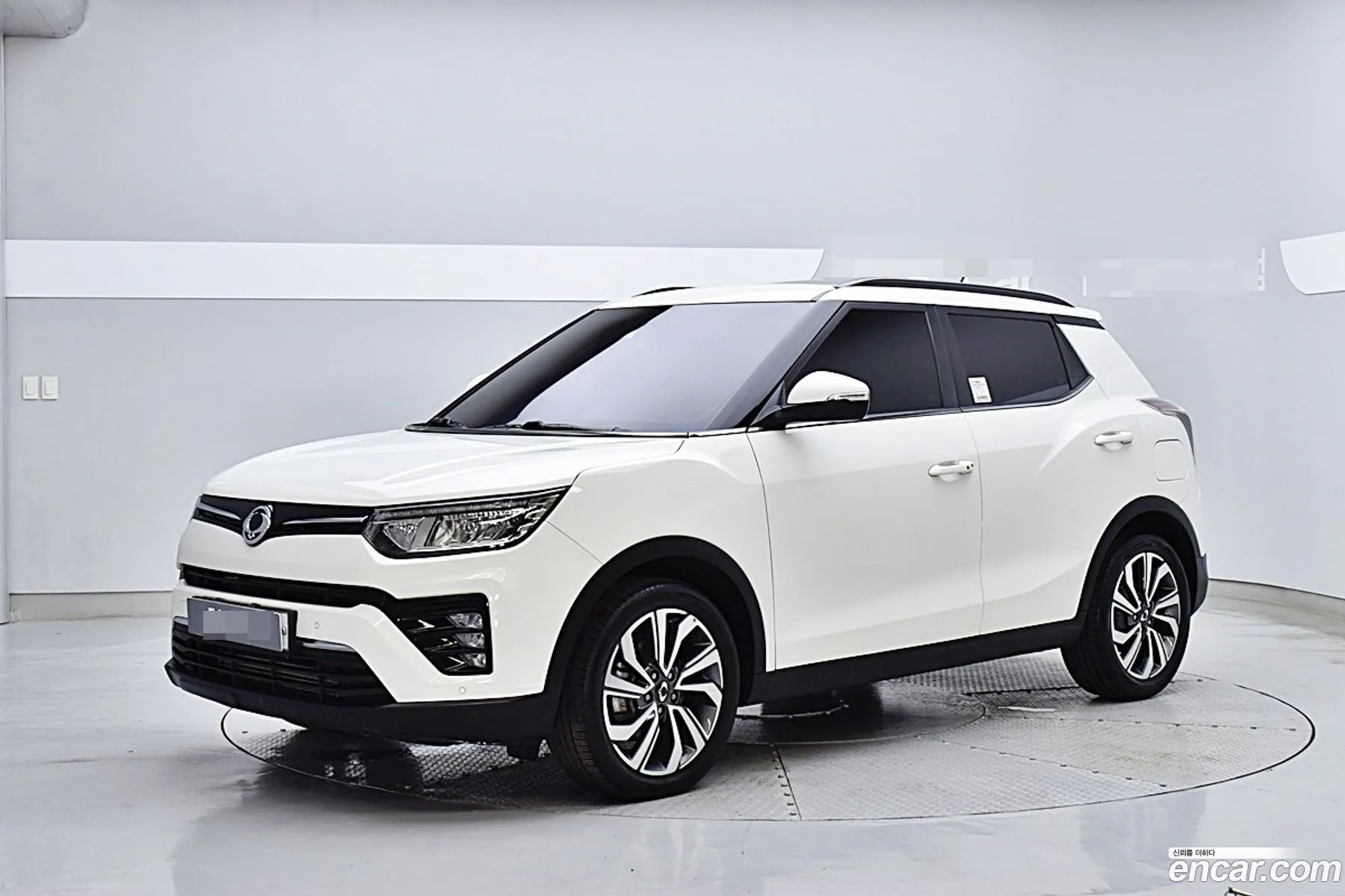 Kg Mobility Ssangyong Very New Tivoli Diesel 16 2Wd V7 - фотография 7268895