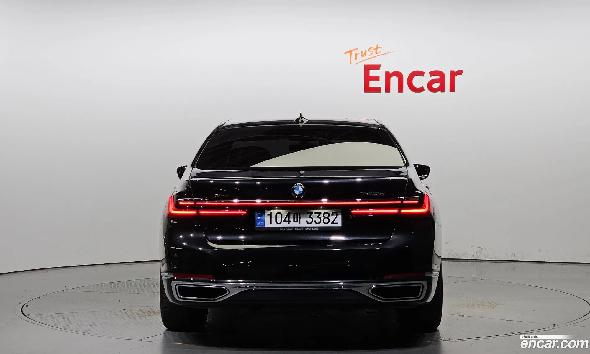 BMW 7 Series G11 730D xDrive Design Pure Excellence - фотография 8809207