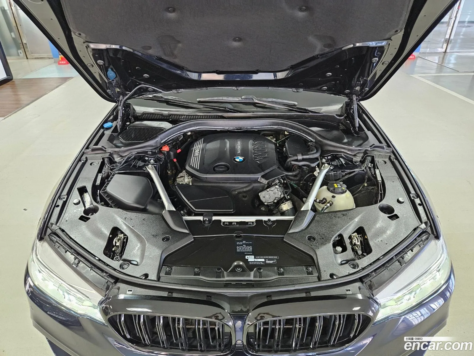BMW 5 Series G30 520D M Sports Plus - фотография 8007690