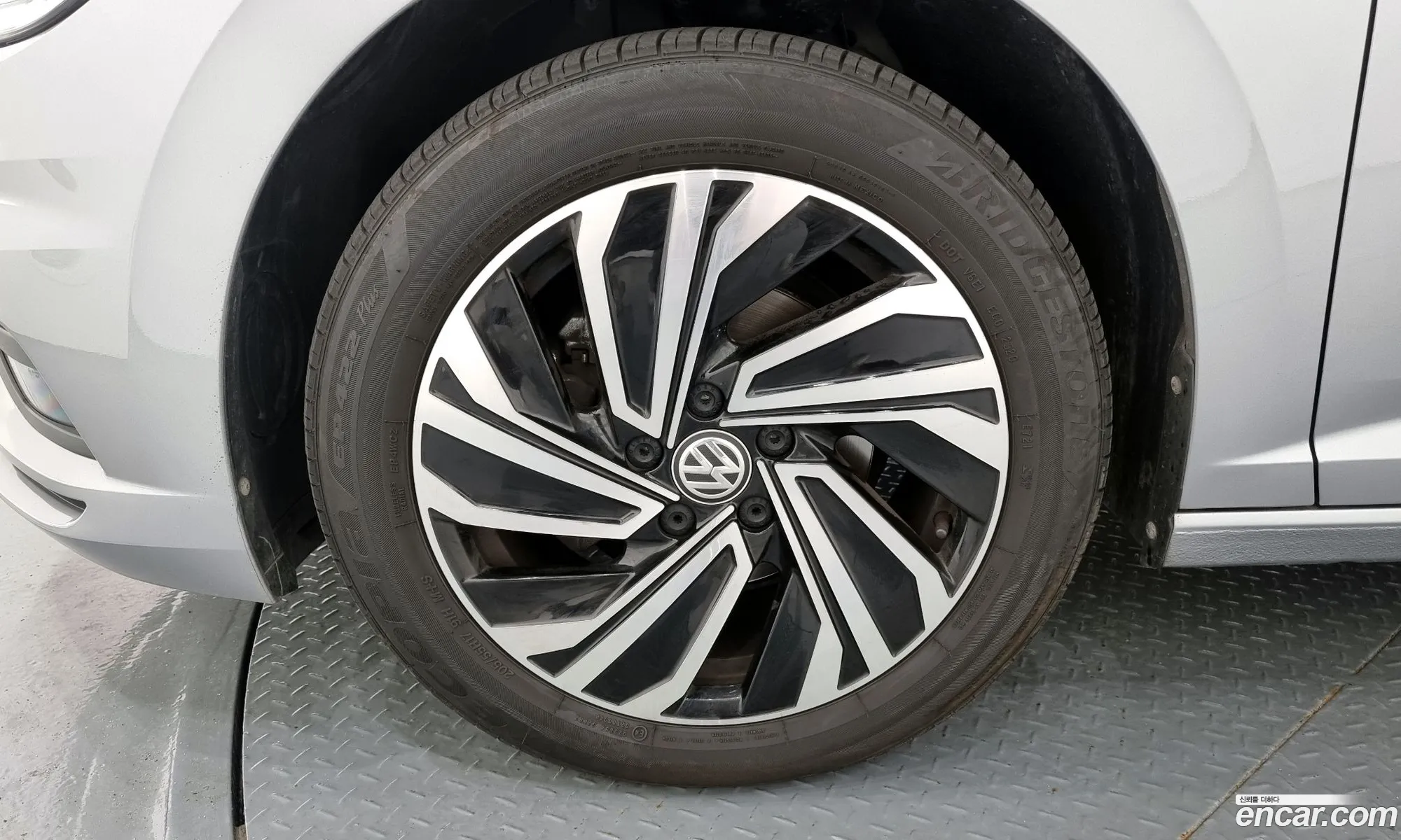 Volkswagen Jetta 7Th Generation 14 Tsi Prestige - фотография 8349356