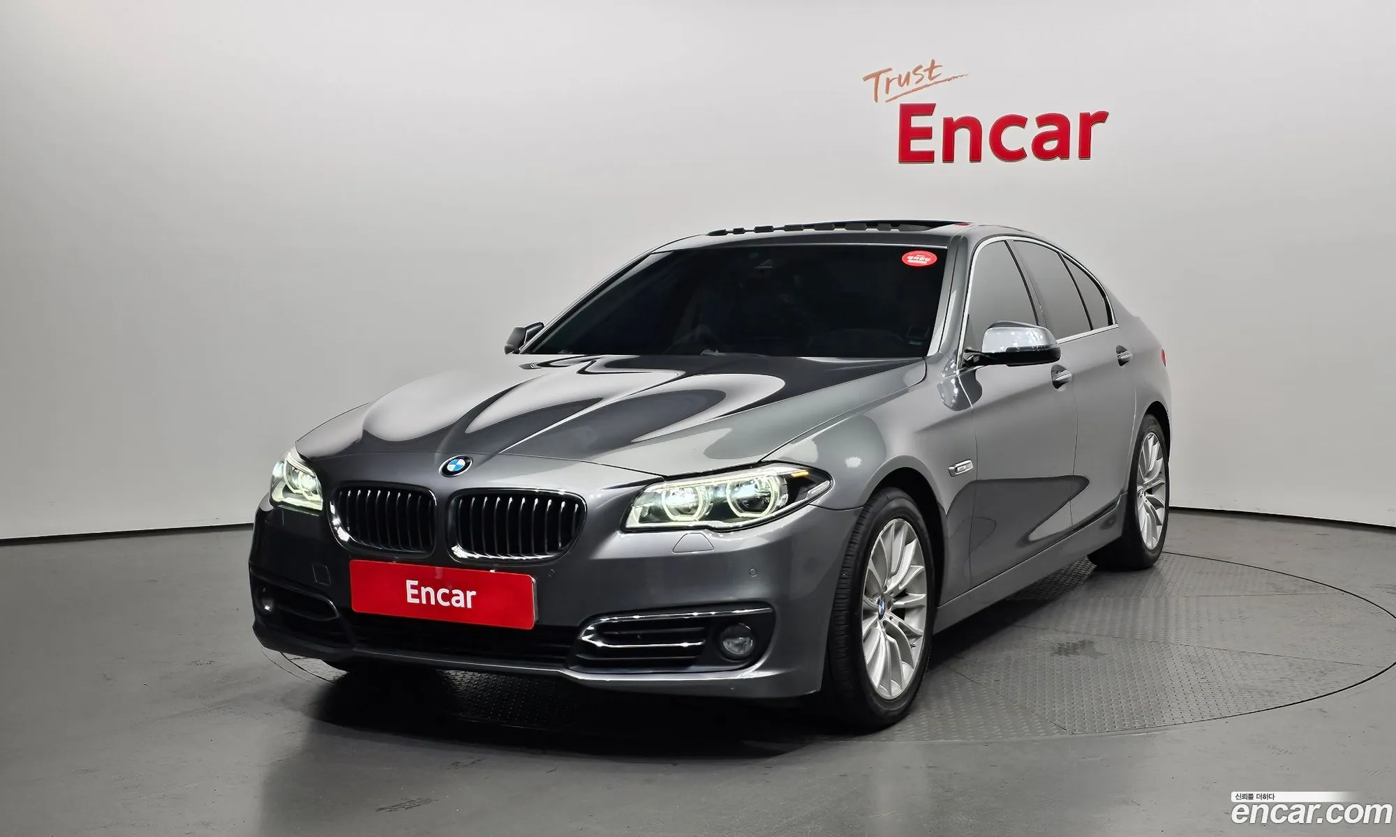 BMW 5 Series F10 520D xDrive Luxury Plus - фотография 5089279