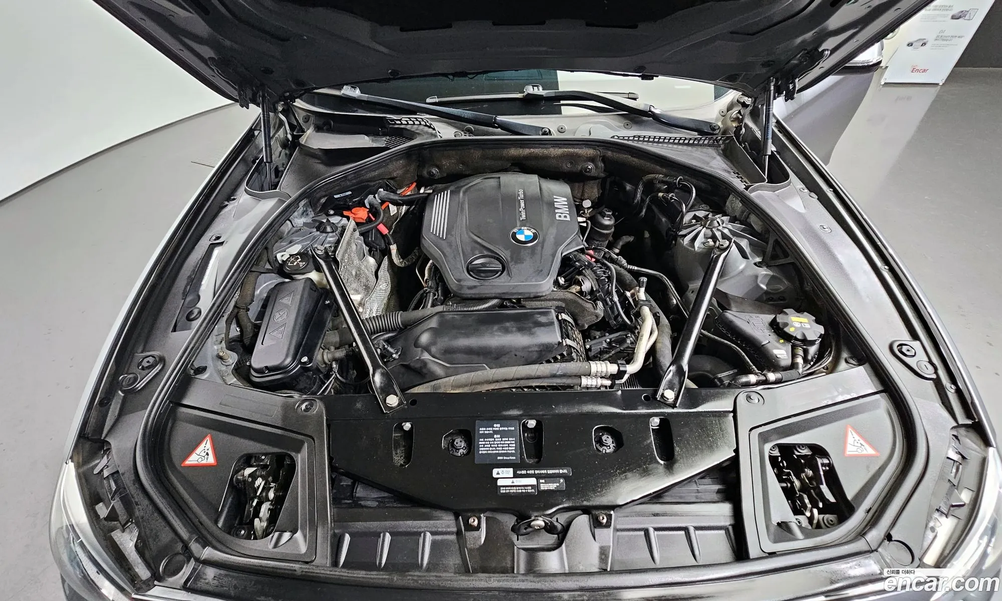 BMW 5 Series F10 520D xDrive Luxury Plus - фотография 5089284