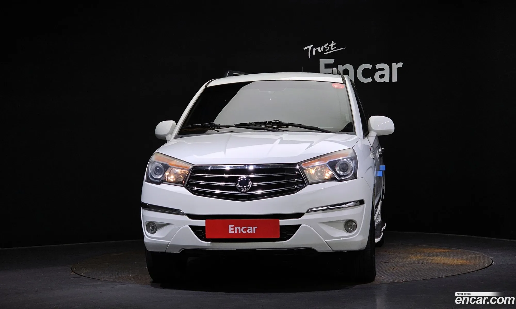Kg Mobility Ssangyong Korando Turismo 4Wd Rt 11-Seater - фотография 7389296