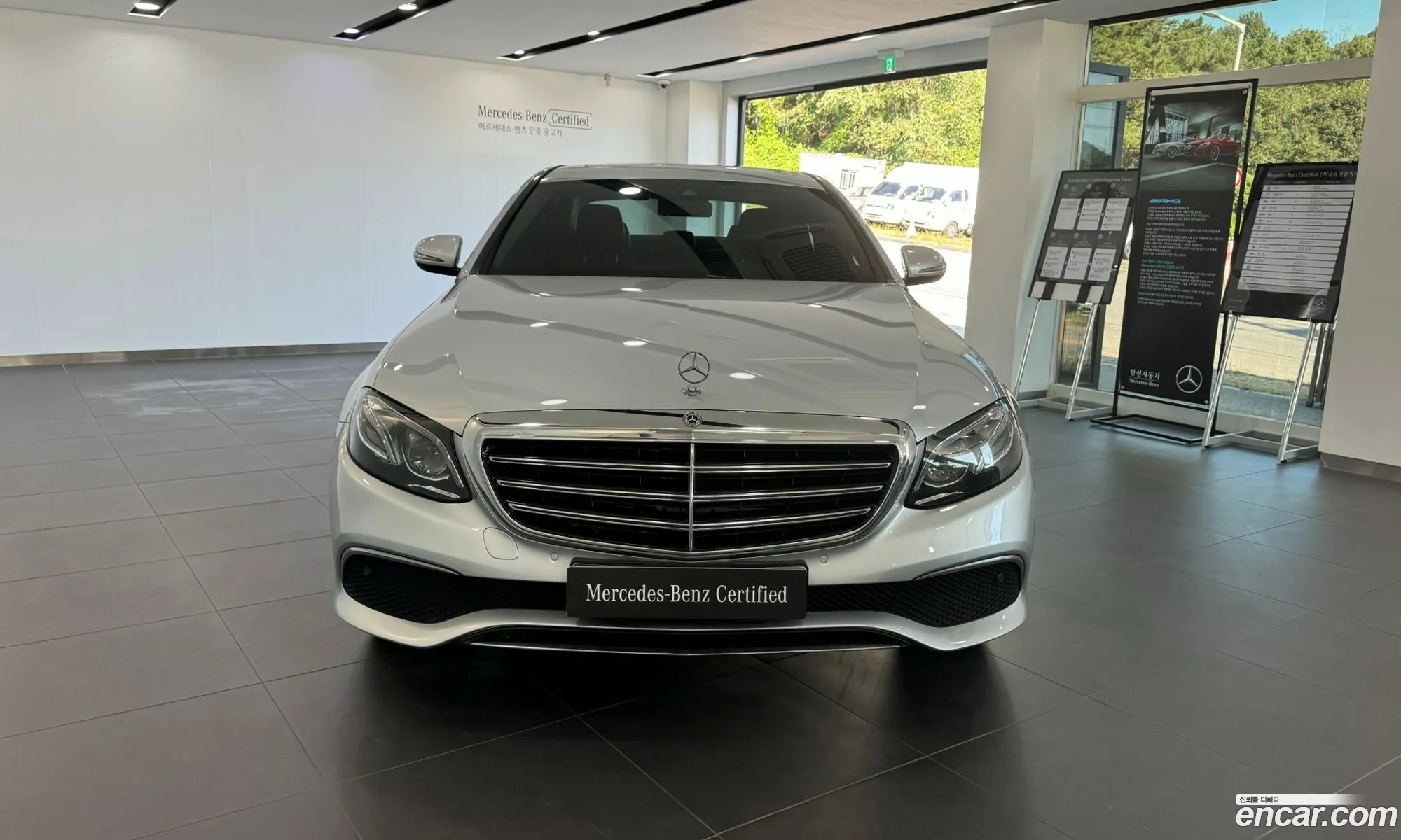 Benz E-Class W213 E220D Exclusive - фотография 19232504