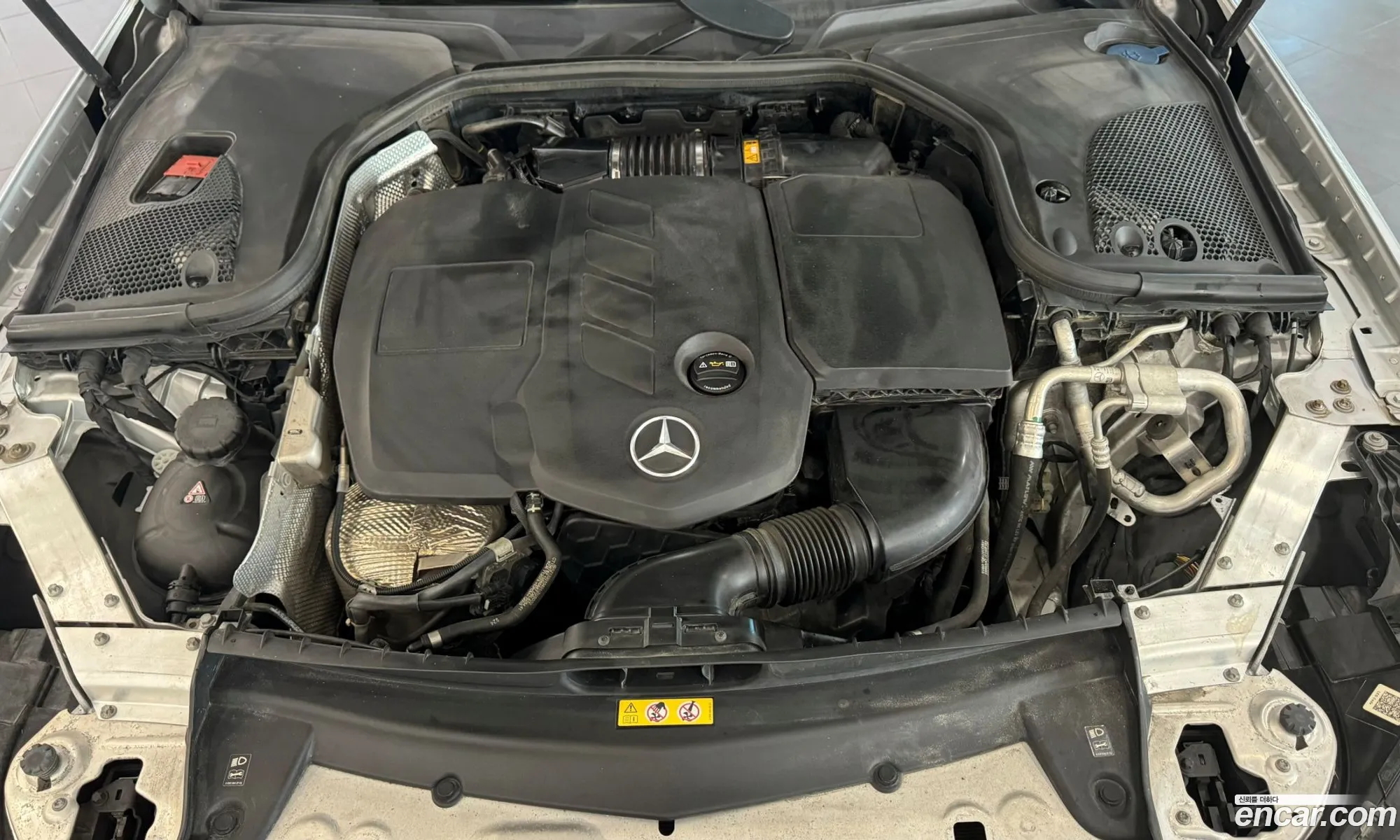 Benz E-Class W213 E220D Exclusive - фотография 19232507