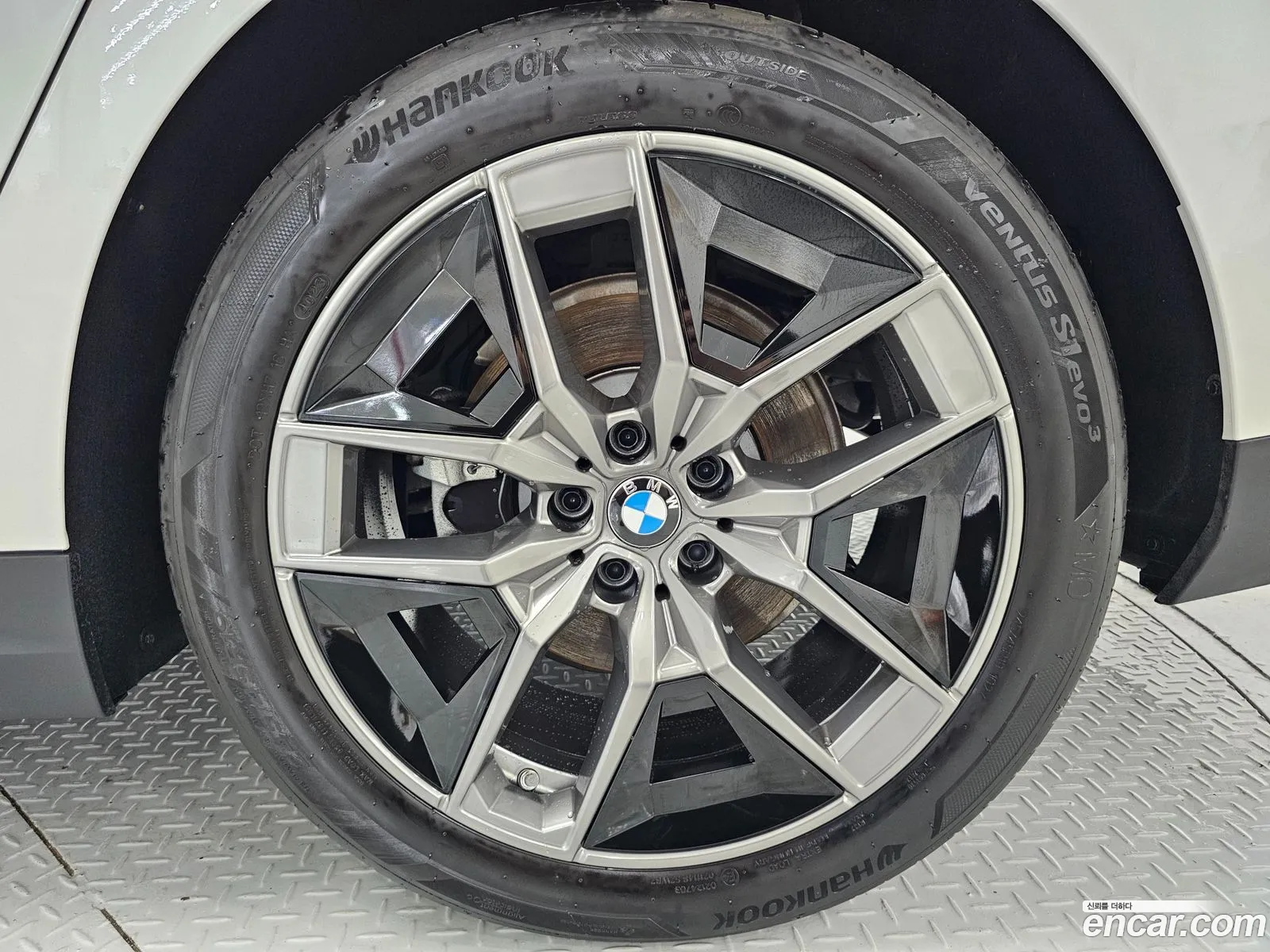 BMW 5 Series G60 523D - фотография 7087354