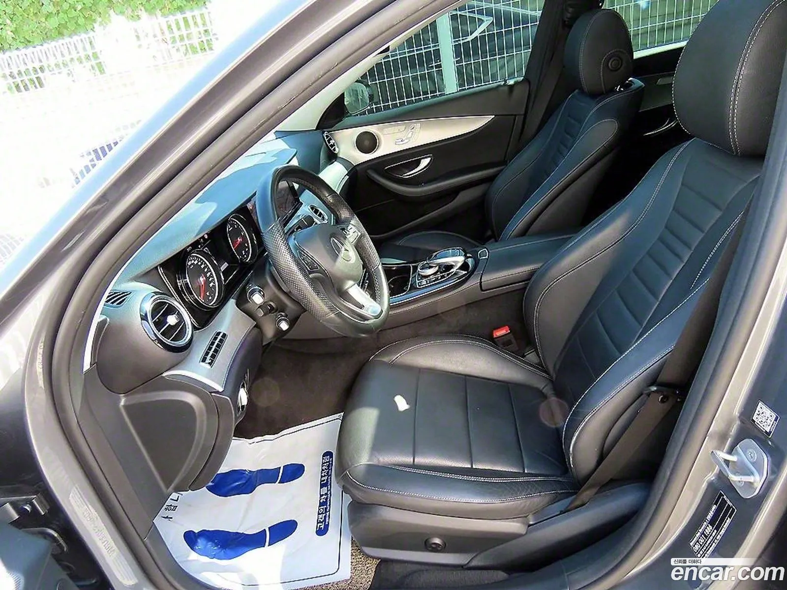 Mercedes E-Class W213 E220D Avantgarde - фотография 19232494