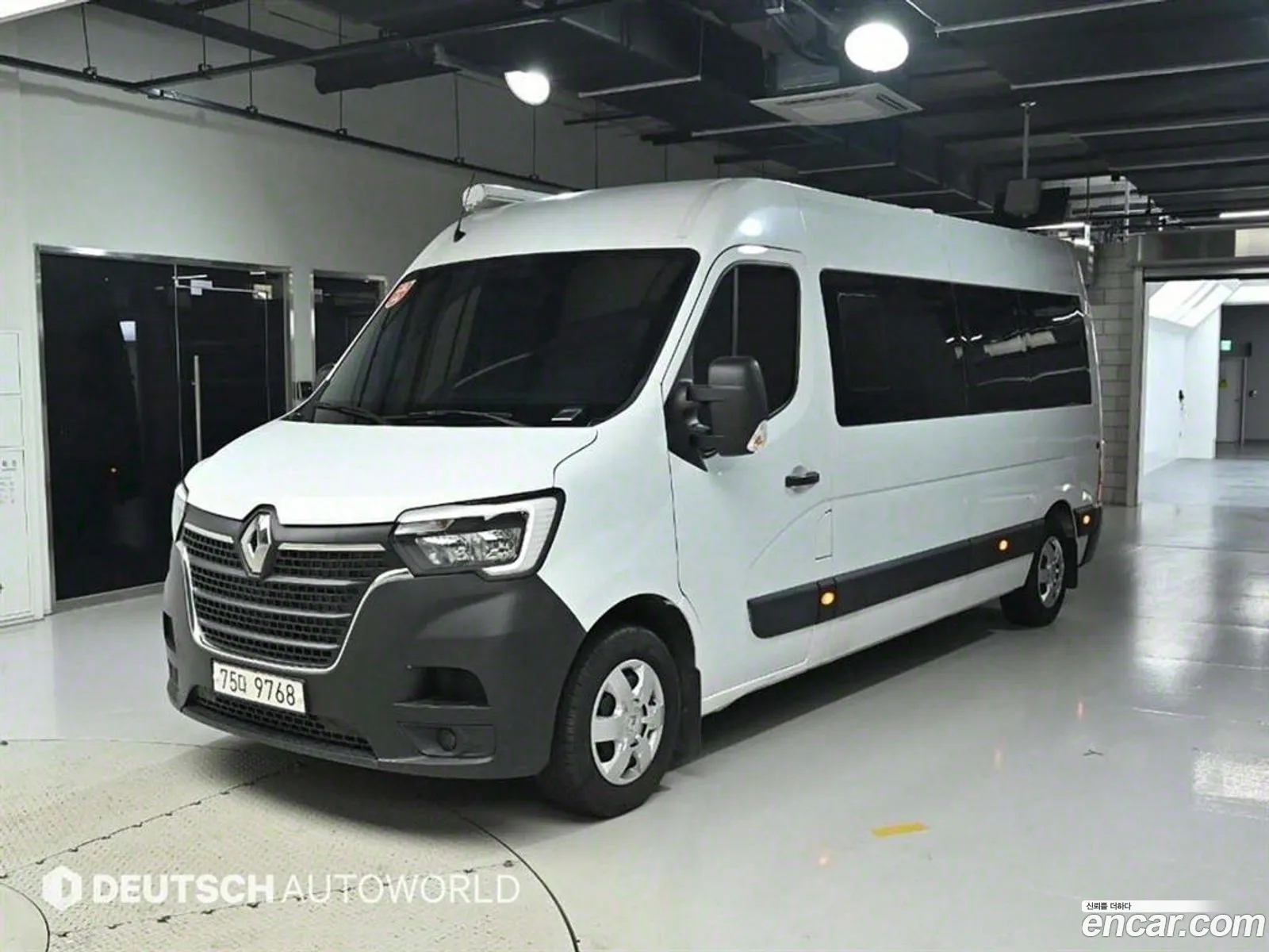 Renault Korea Samsung Master Camping CarMobile Office Van - фотография 7383704