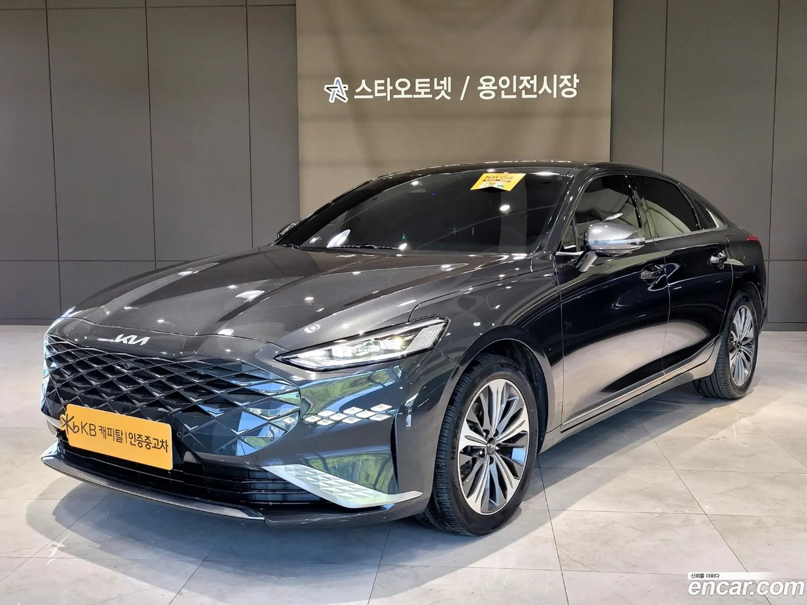 Kia K8 Hybrid Noblesse - фотография 12640756