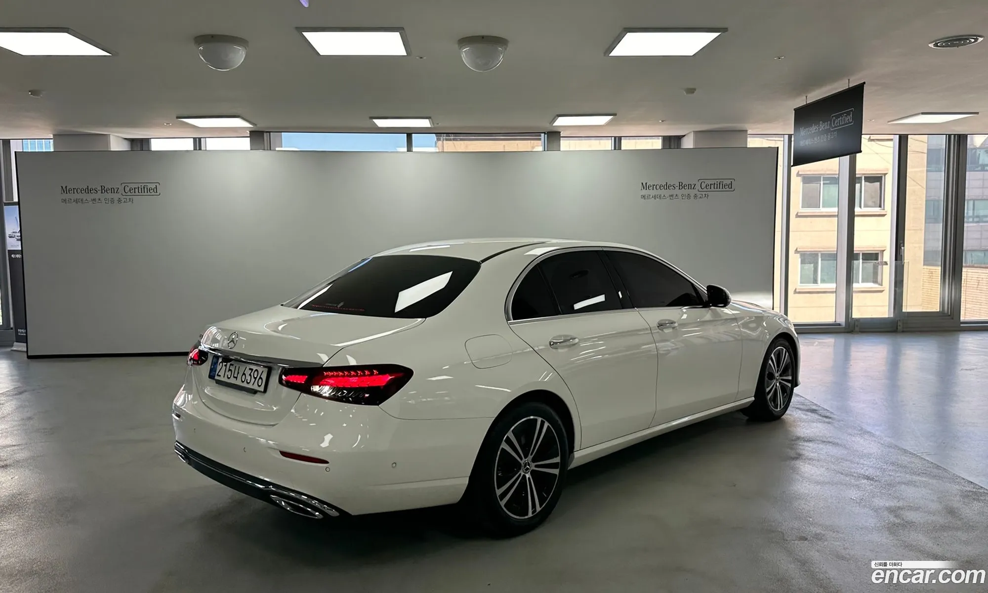 Mercedes E-Class W213 E250 Avantgarde - фотография 19232469