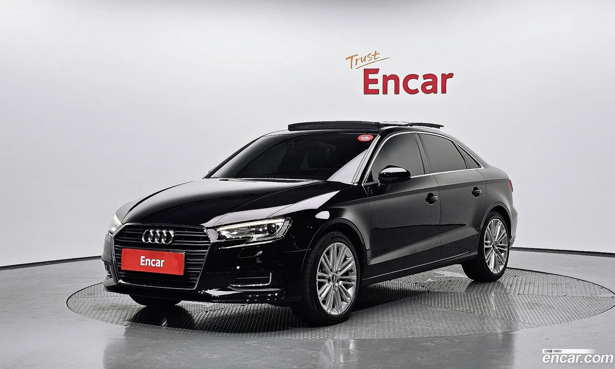 Audi New A3 40 Tfsi 8V - фотография 527147