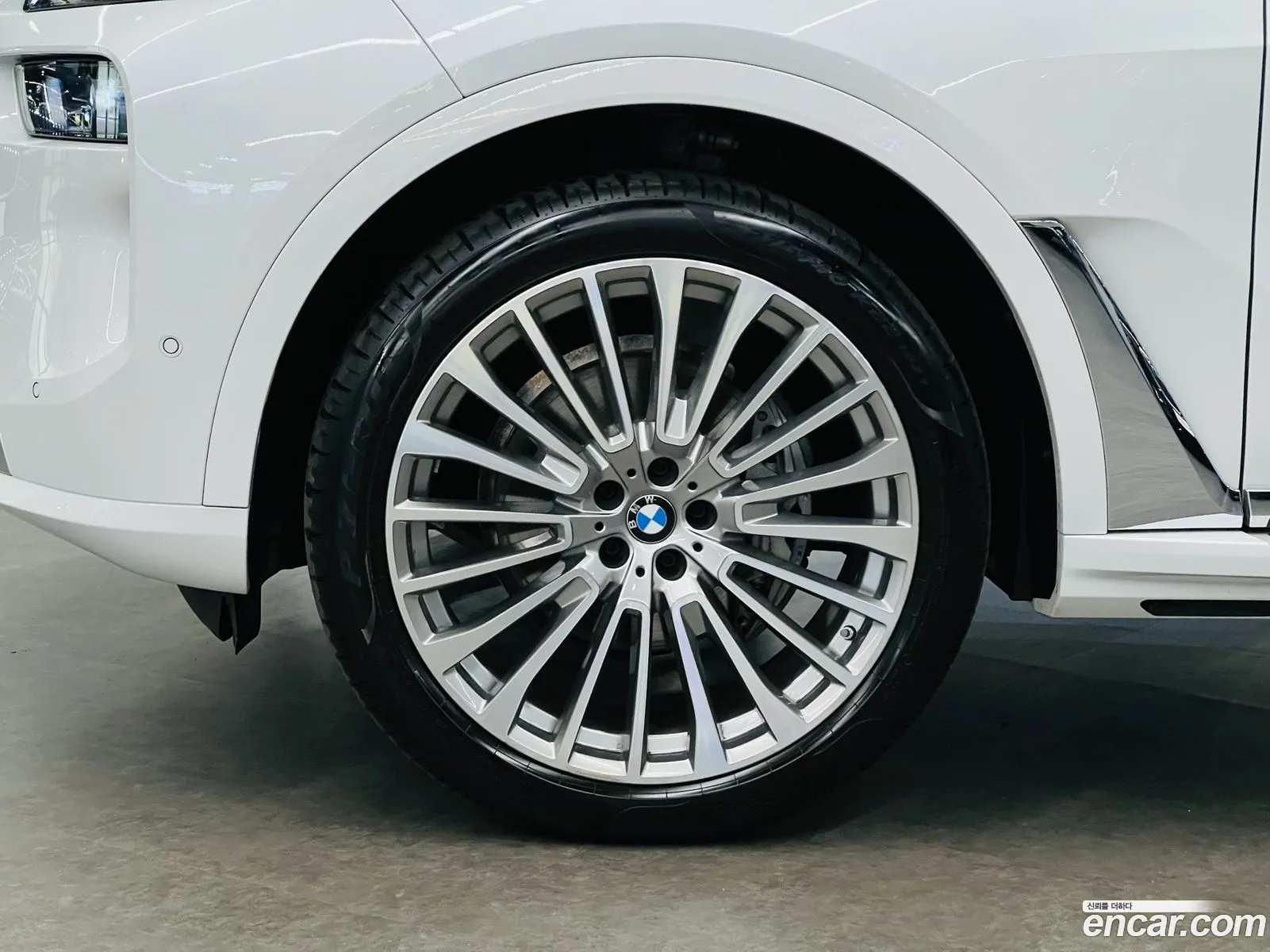 BMW X7 G07 ​​xDrive 40I Design Pure Excellence 7-Seater - фотография 7032066