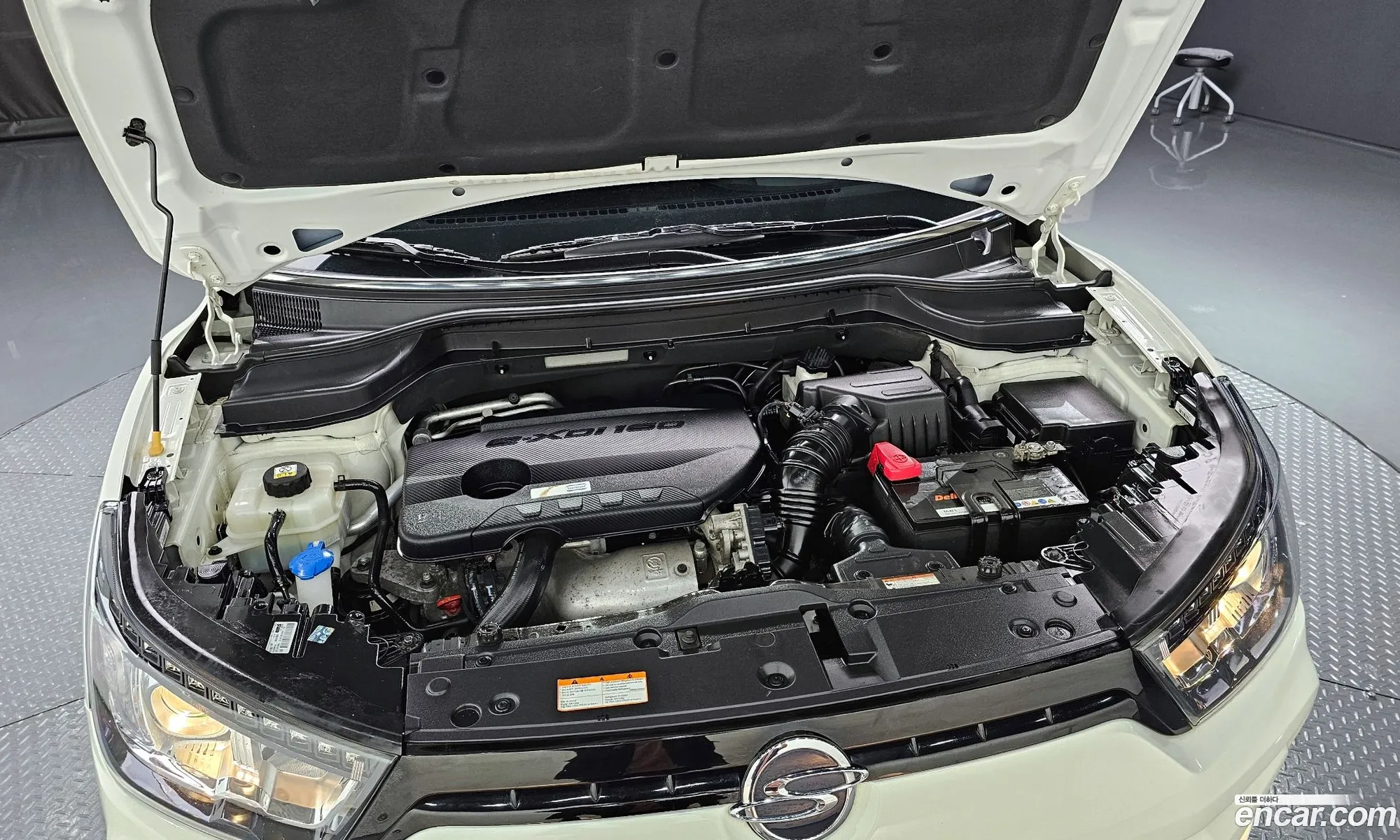 Kg Mobility Ssangyong Tivoli Armor Diesel Vx 2Wd - фотография 7501594
