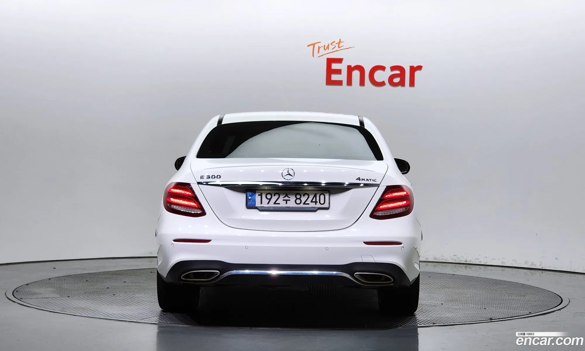 Mercedes E-Class W213 E300 4Matic Amg Line - фотография 19232457