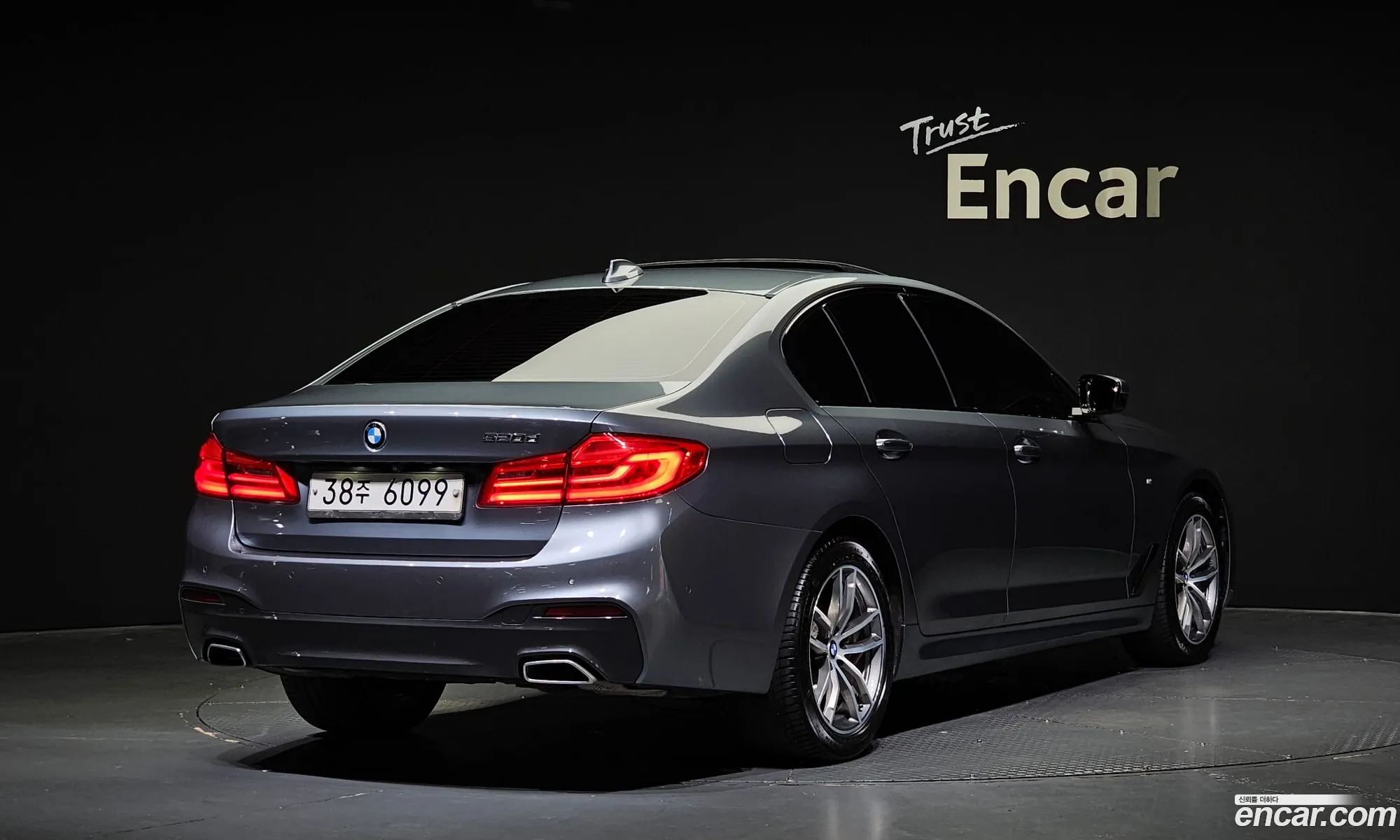 BMW 5 Series G30 520D M Sports - фотография 7529572