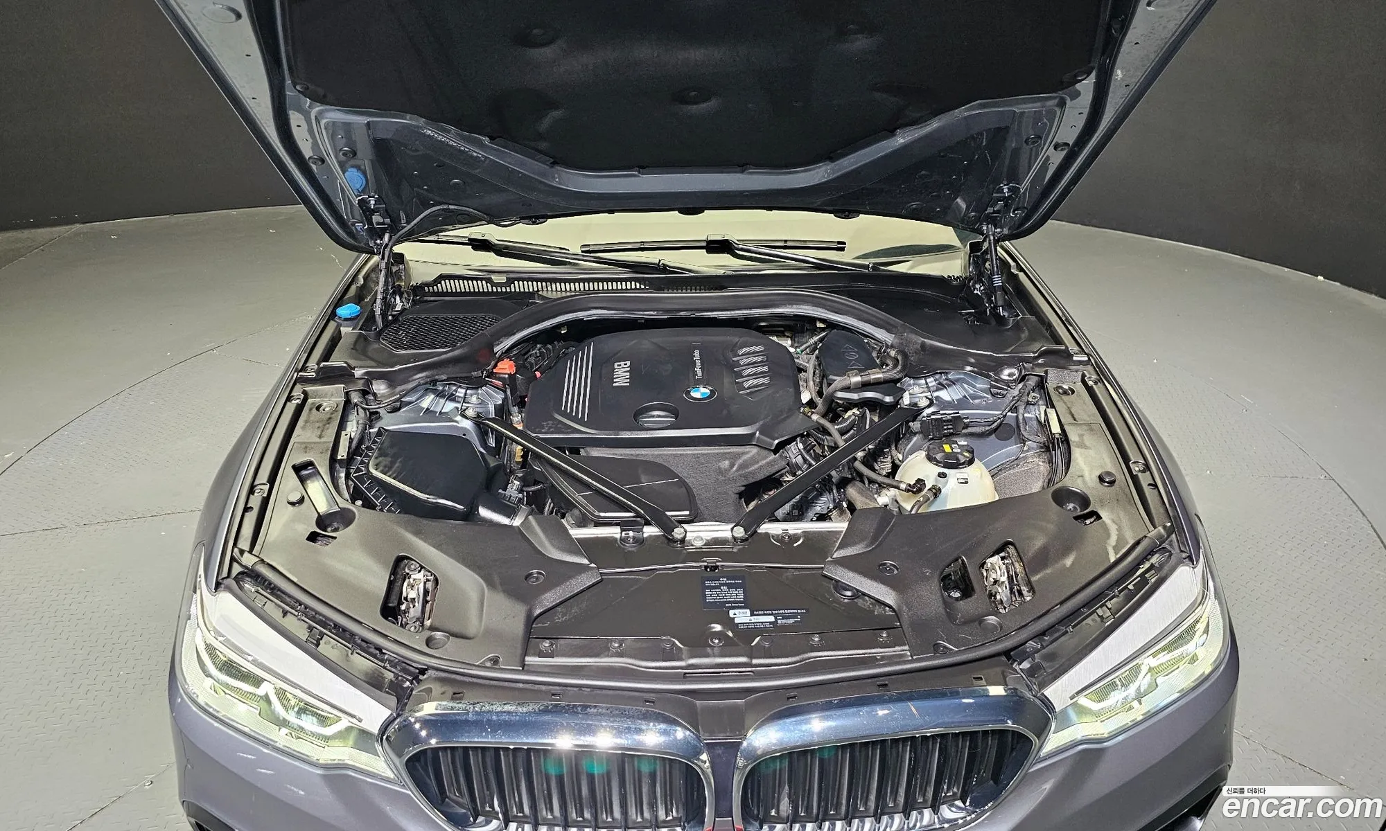 BMW 5 Series G30 520D M Sports - фотография 7529576