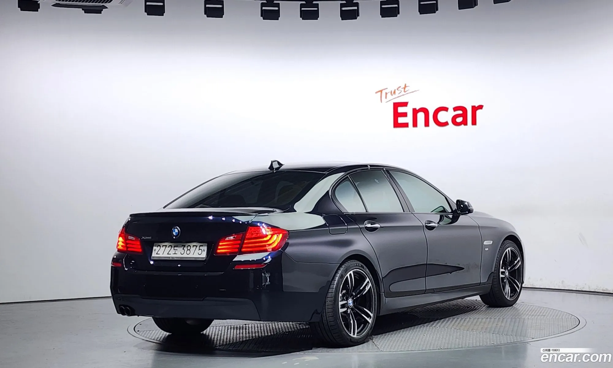 BMW 5 Series F10 528I xDrive M Aerodynamics - фотография 7030039