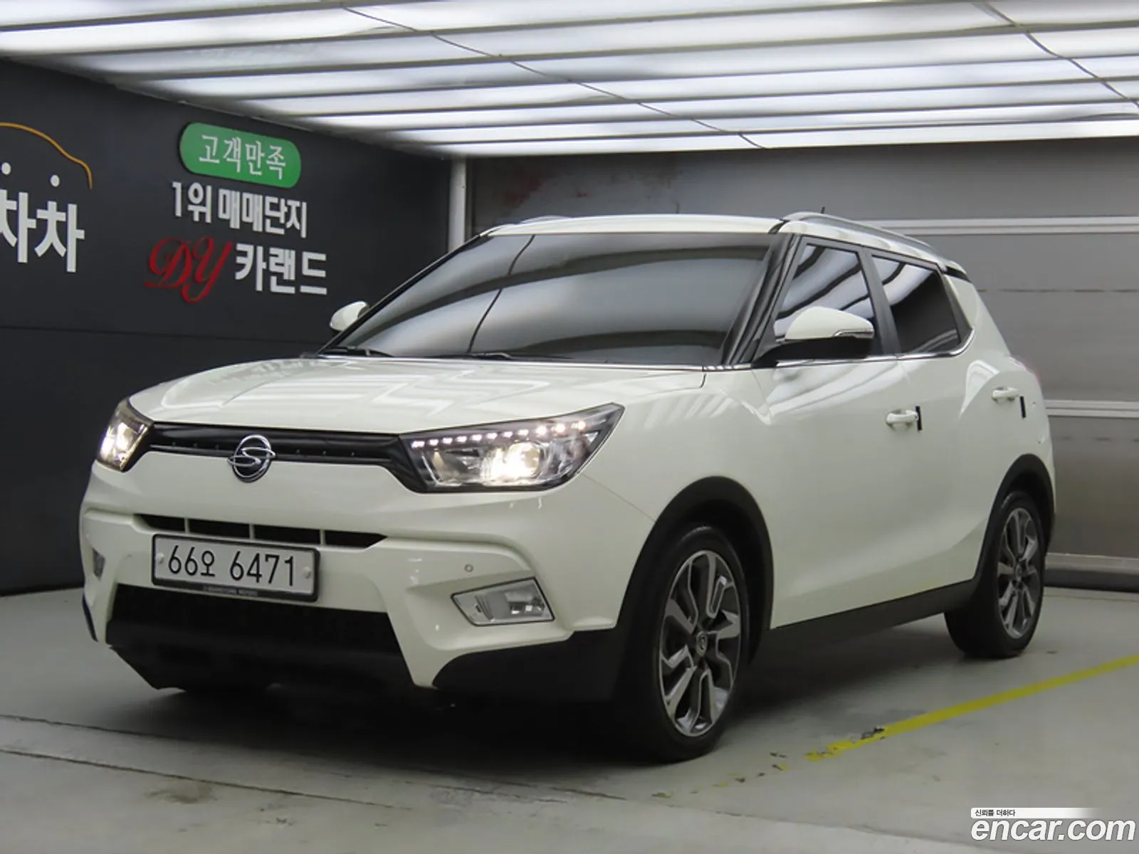 Kg Mobility Ssangyong Tivoli Lx 2Wd Top-Of-The-Line Model - фотография 7722365