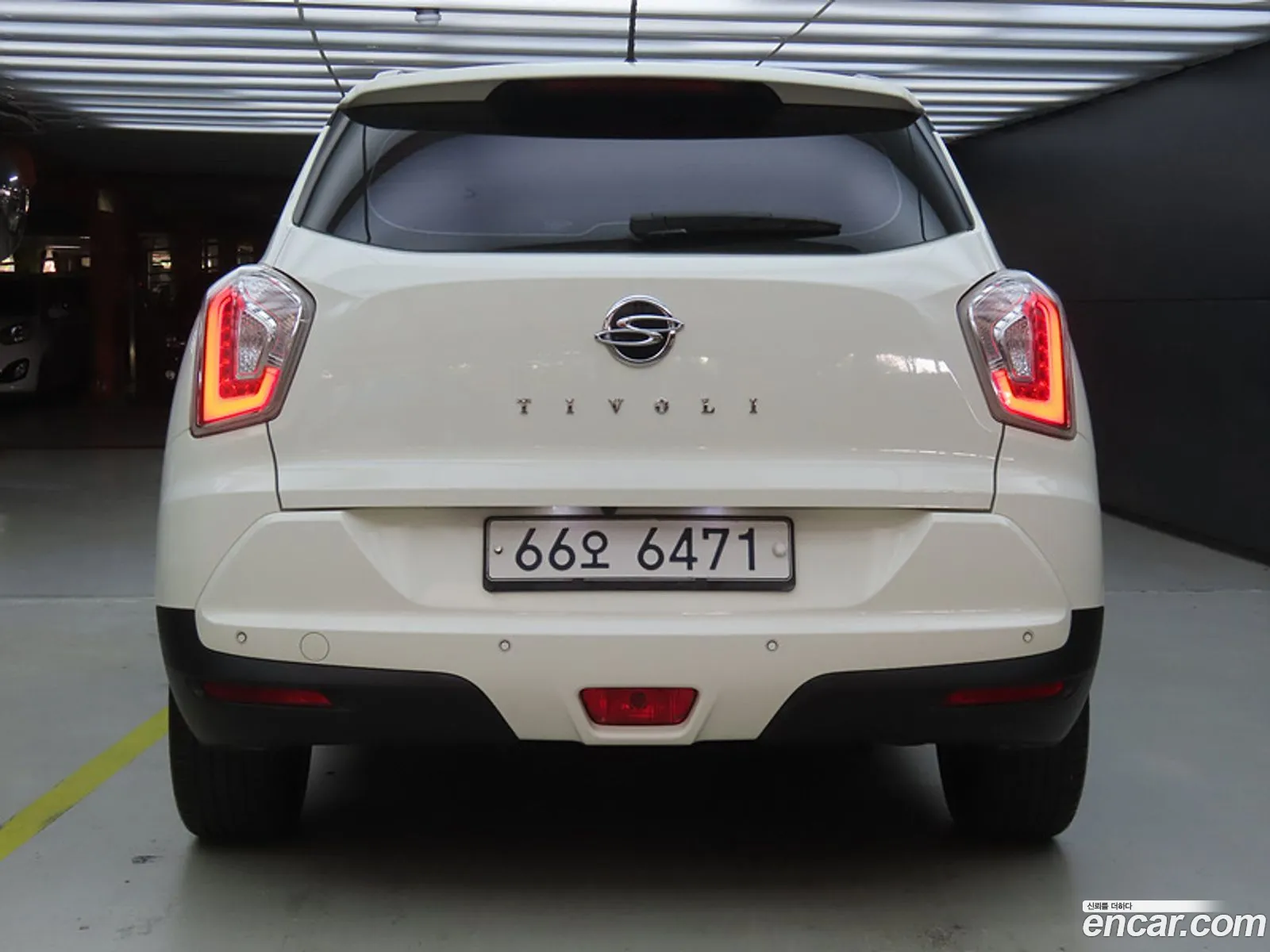 Kg Mobility Ssangyong Tivoli Lx 2Wd Top-Of-The-Line Model - фотография 7722366