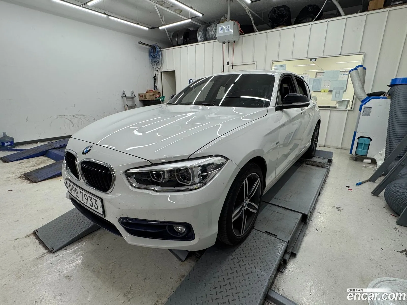 BMW 1 Series F20 118D Sports 5-Door - фотография 6689185