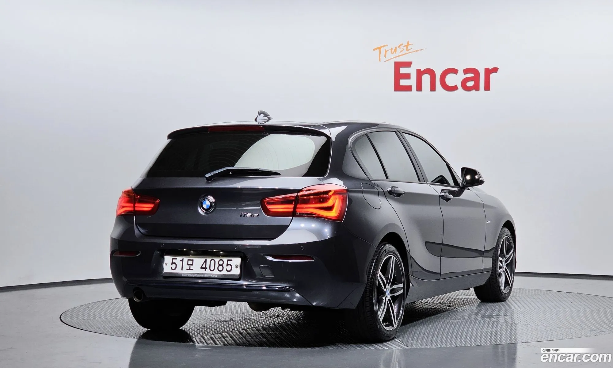 BMW 1 Series F20 118D Sports 5-Door - фотография 7052055