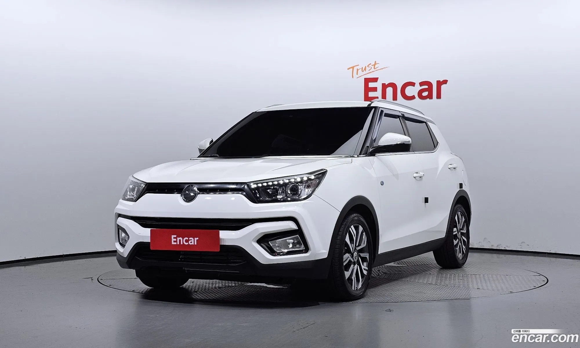 Kg Mobility Ssangyong Tivoli Armor Diesel Vx 2Wd - фотография 7881587