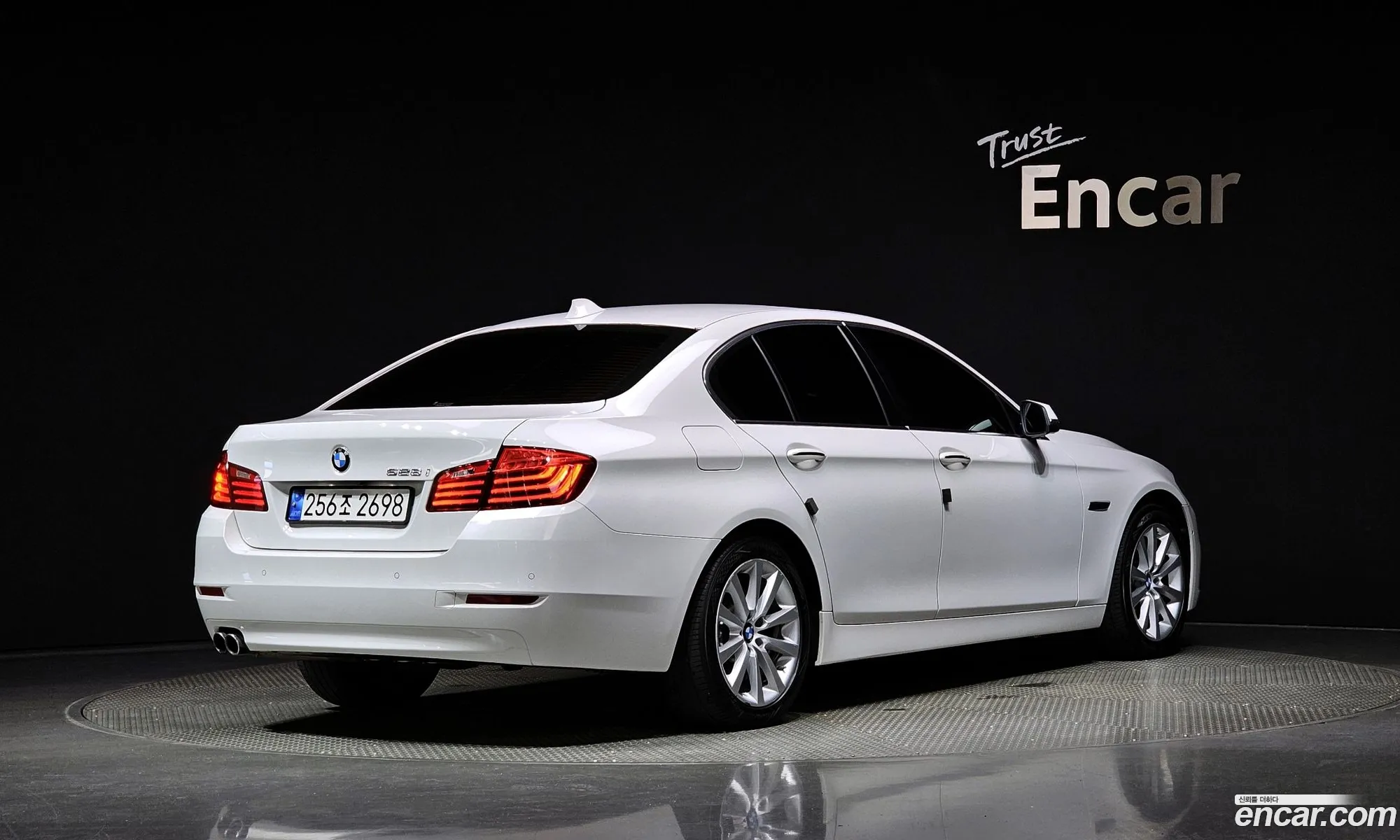 BMW 5 Series F10 528I - фотография 6749067